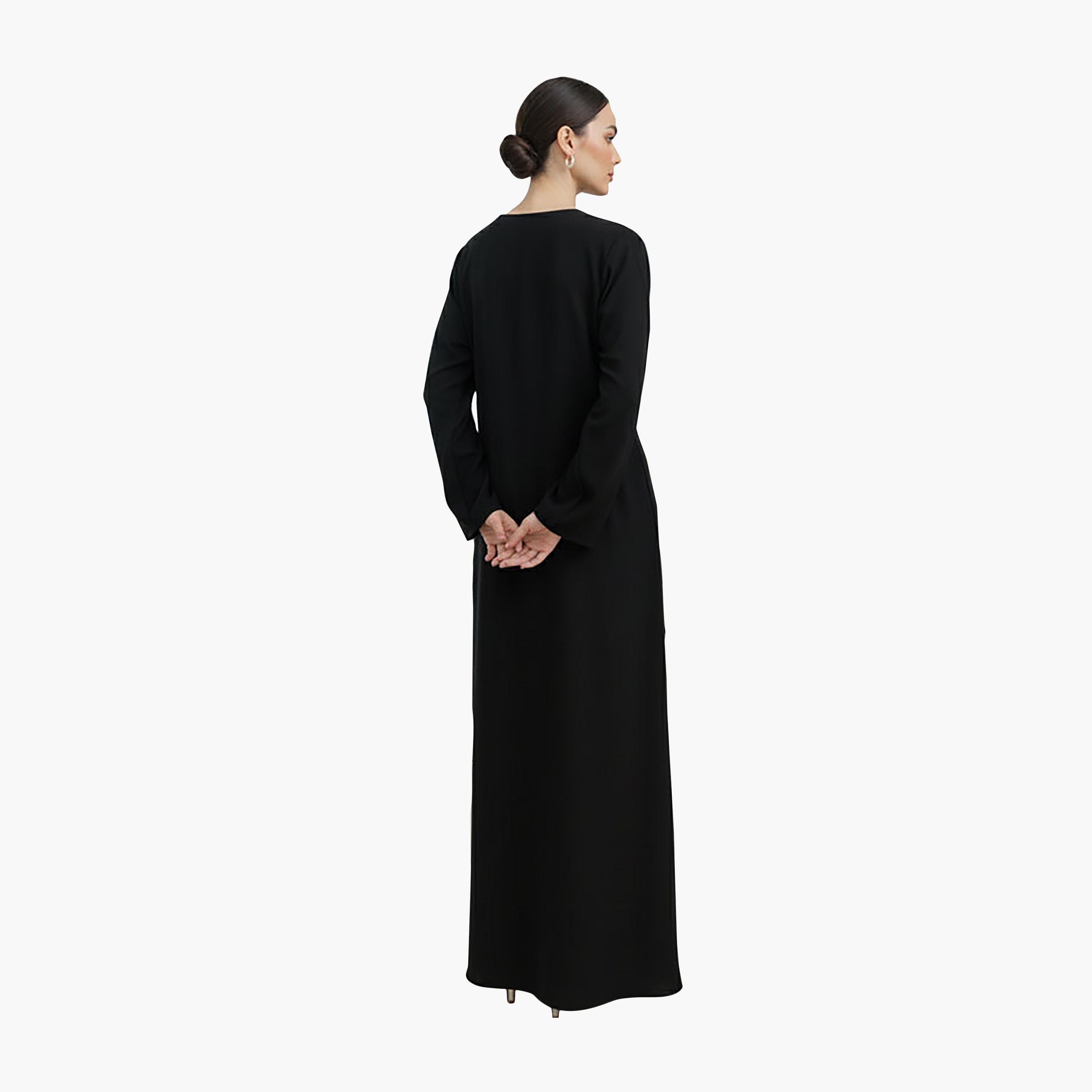عباية نسائية باللون الأسود مطرزة بالزهور من قماش نيدا من إم سكوير فاشون-women-arabicclothing-abayas-image-3