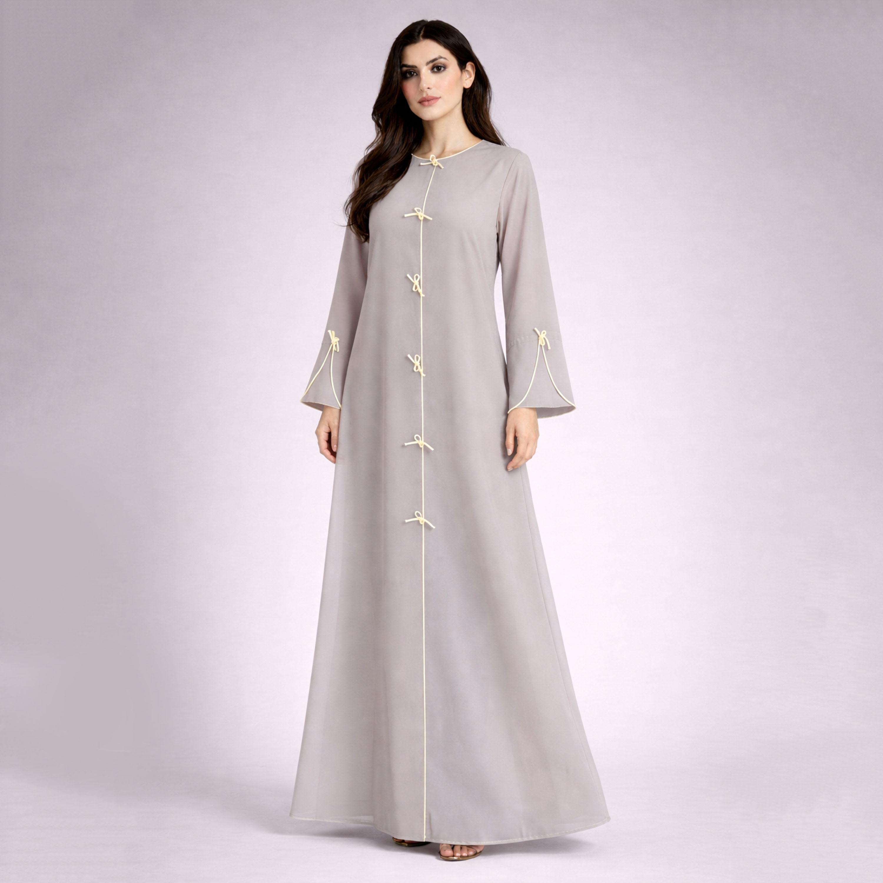 عباية نسائية من قماش "ندا" بتفاصيل خياطة متباينة وعقدة ربط من إم سكوير فاشن-women-arabicclothing-abayas-image-1
