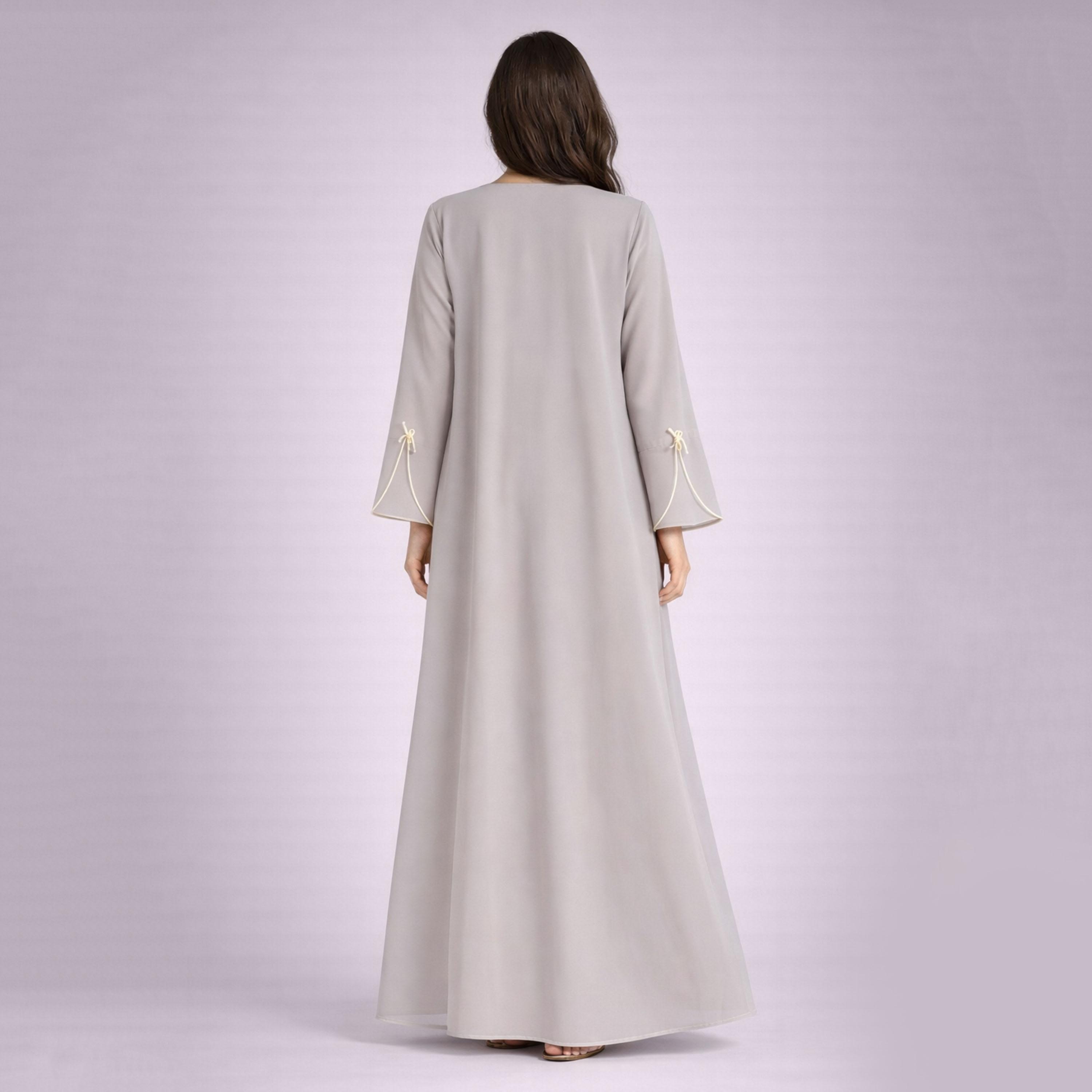 عباية نسائية من قماش "ندا" بتفاصيل خياطة متباينة وعقدة ربط من إم سكوير فاشن-women-arabicclothing-abayas-image-4
