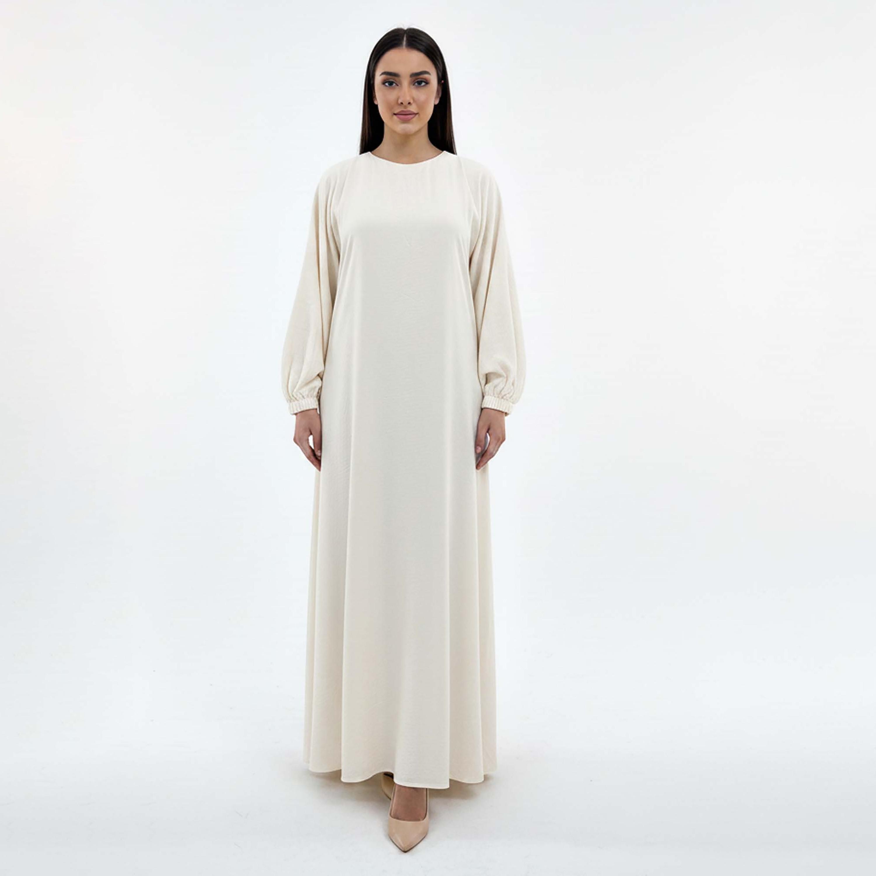 عباءة "حرير مقصود" بأكمام واسعة (بيشوب) للنساء من إم سكوير فاشن-women-arabicclothing-abayas-image-1