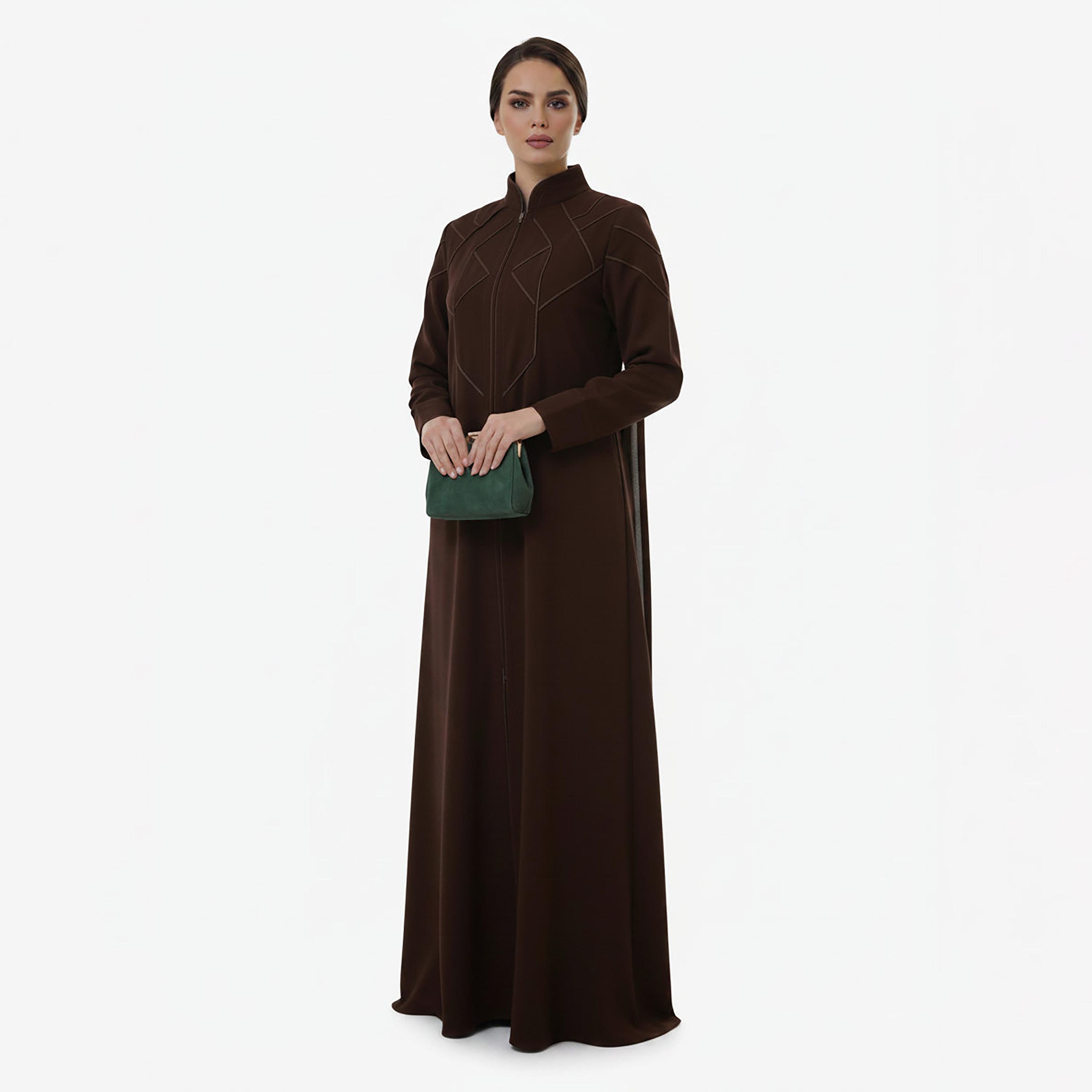 عباءة "كوبرا كريب" بياقة ماندارين وتطريز غرز متباينة للنساء من إم سكوير فاشن-women-arabicclothing-abayas-image-5