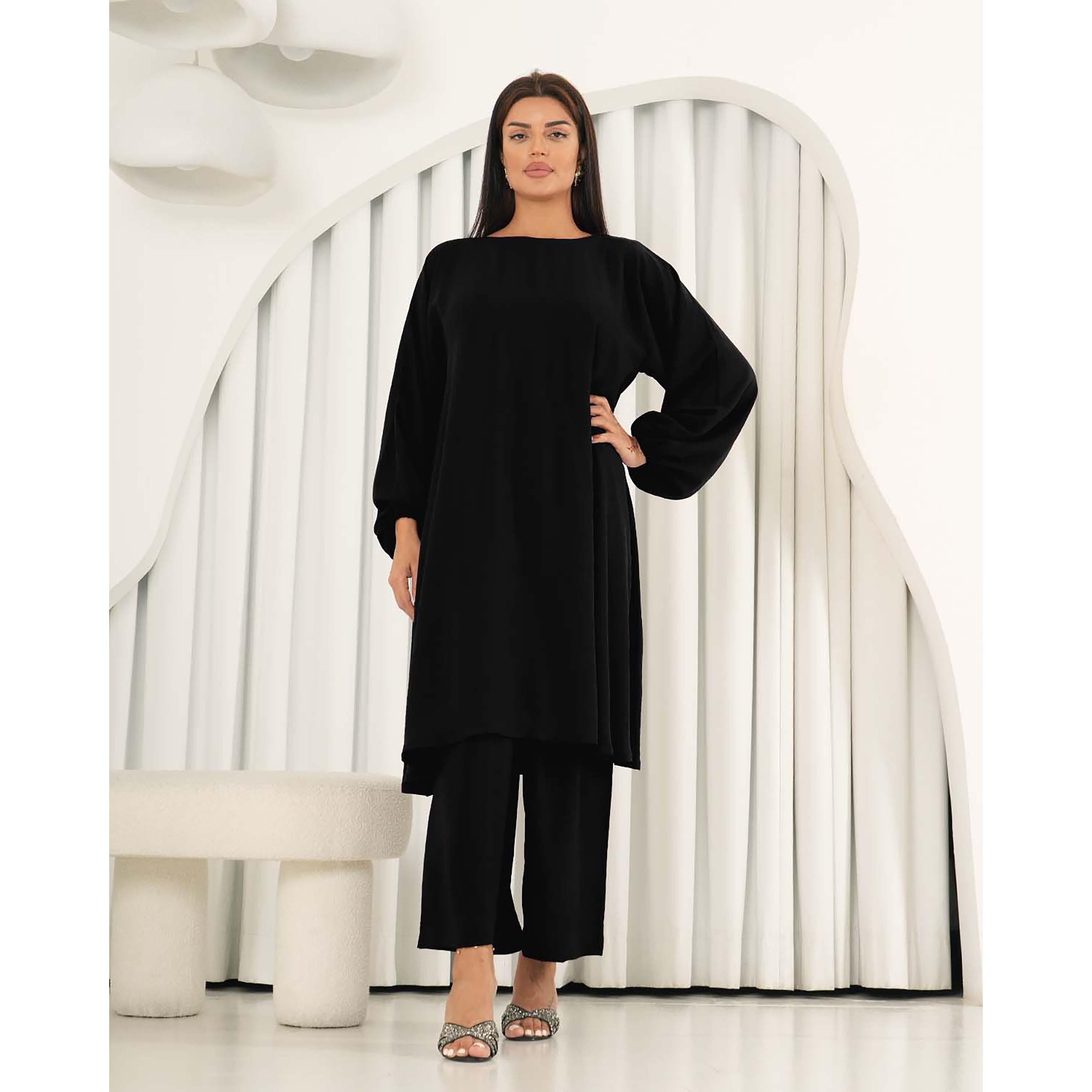 طقم نسائي من قطعتين من الكريب نيدا بأكمام منفوخة ورقبة قارب من نخبة-women-arabicclothing-abayainner-image-1