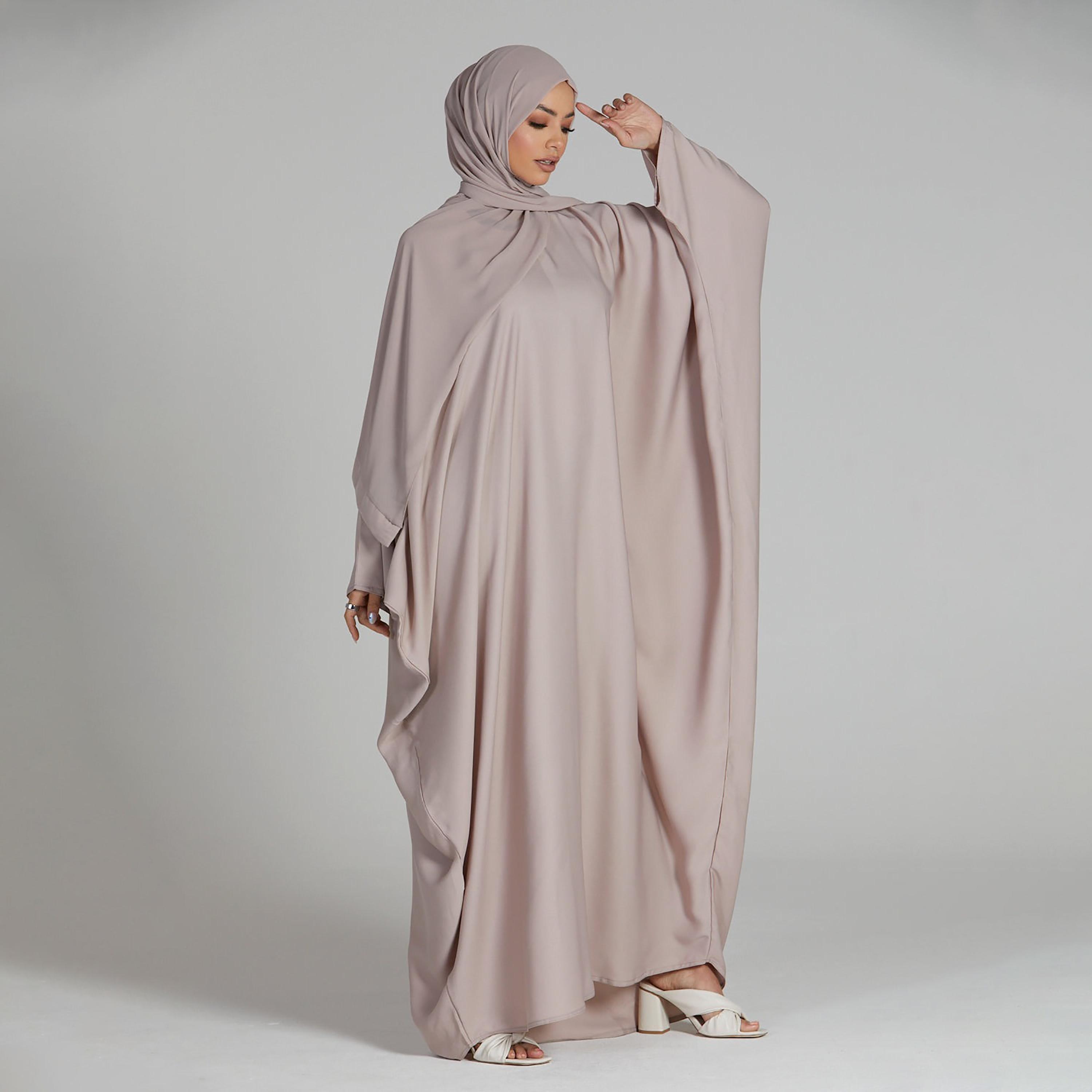 عباية نسائية ذات ساتان بأكمام خفاش مع حجاب من نخبه باللون البيج-women-arabicclothing-prayerclothing-image-1