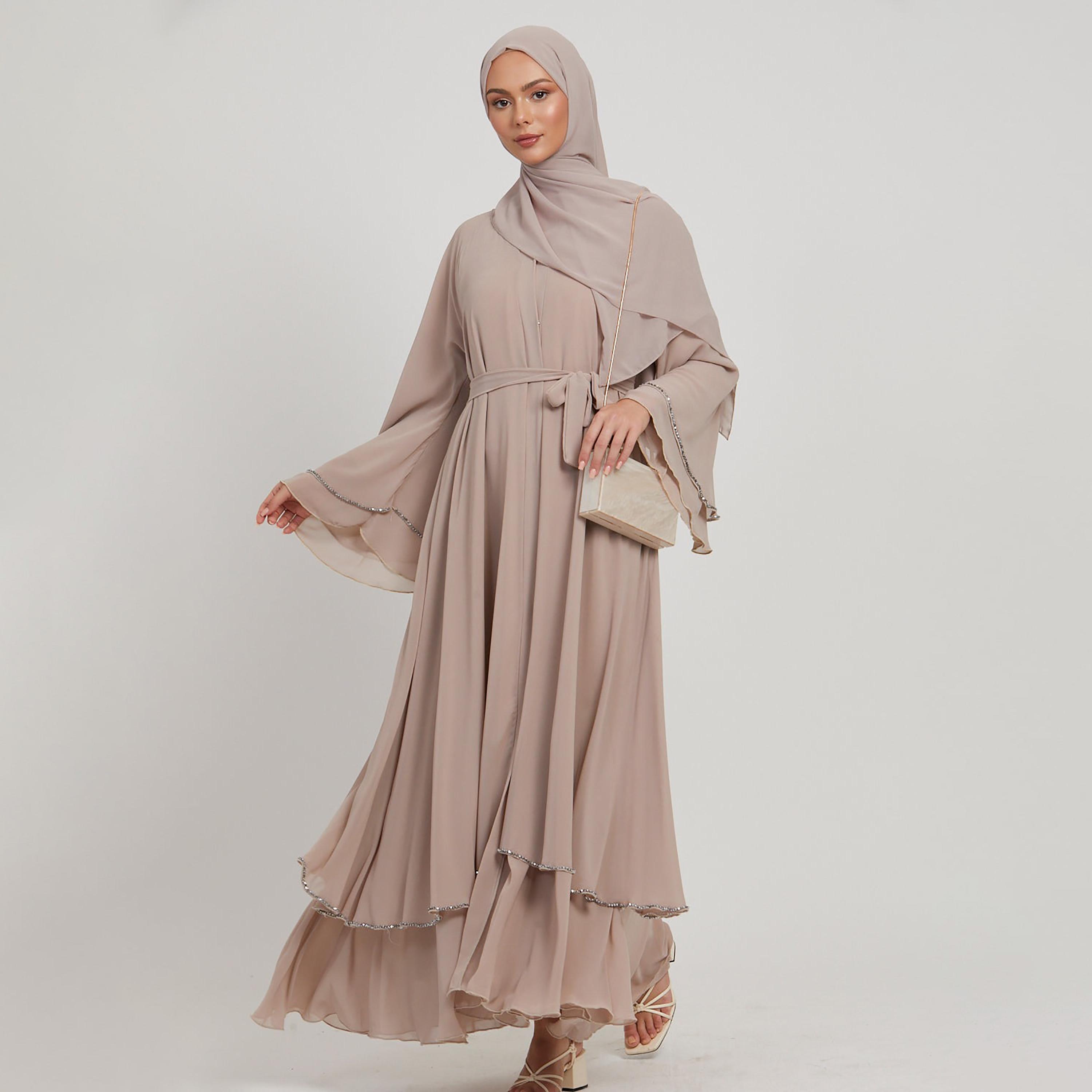 عباية نسائية بأكمام واسعة ذات طبقات بلون بيج مع حجاب من نخبه-women-arabicclothing-abayas-image-1