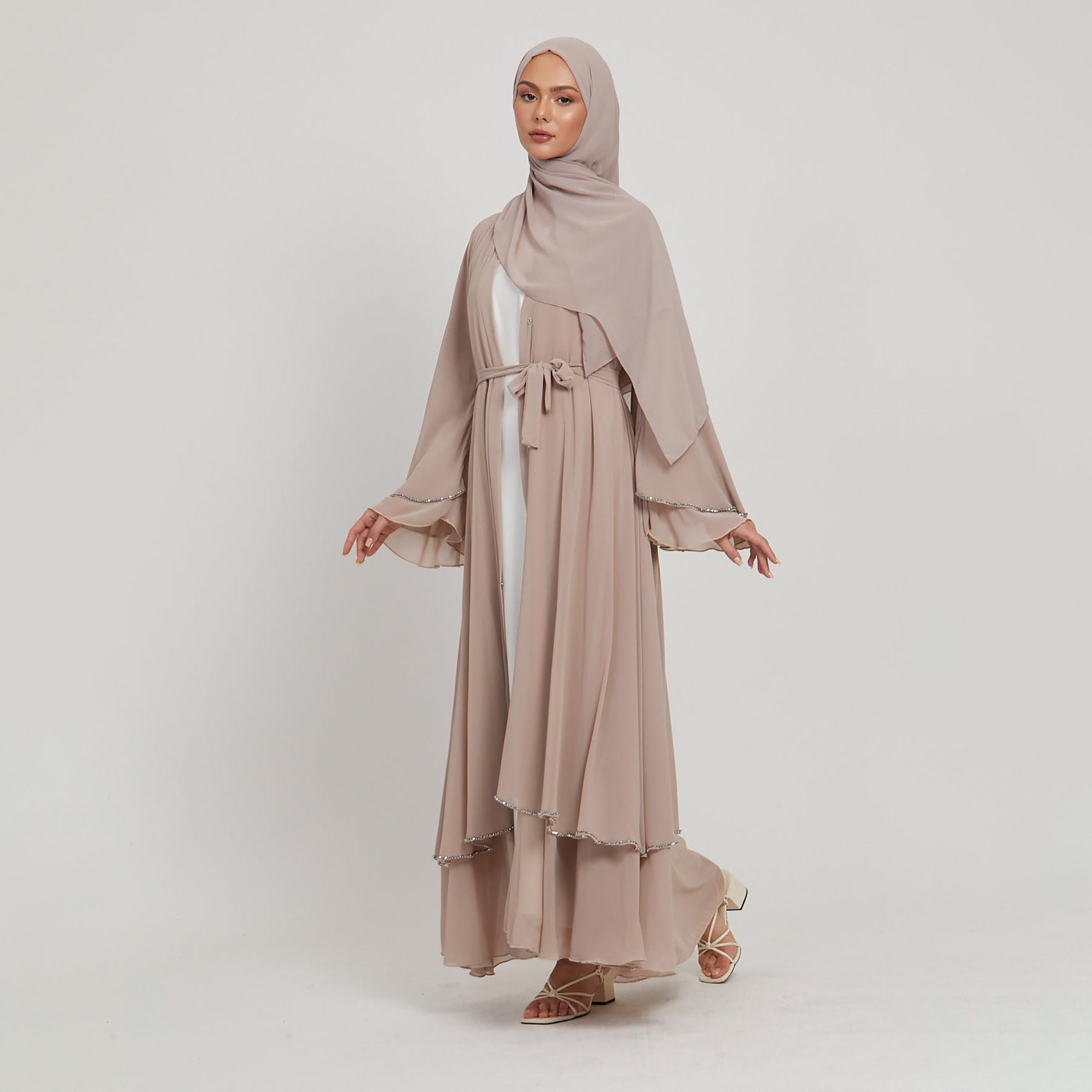 عباية نسائية بأكمام واسعة ذات طبقات بلون بيج مع حجاب من نخبه-women-arabicclothing-abayas-image-4
