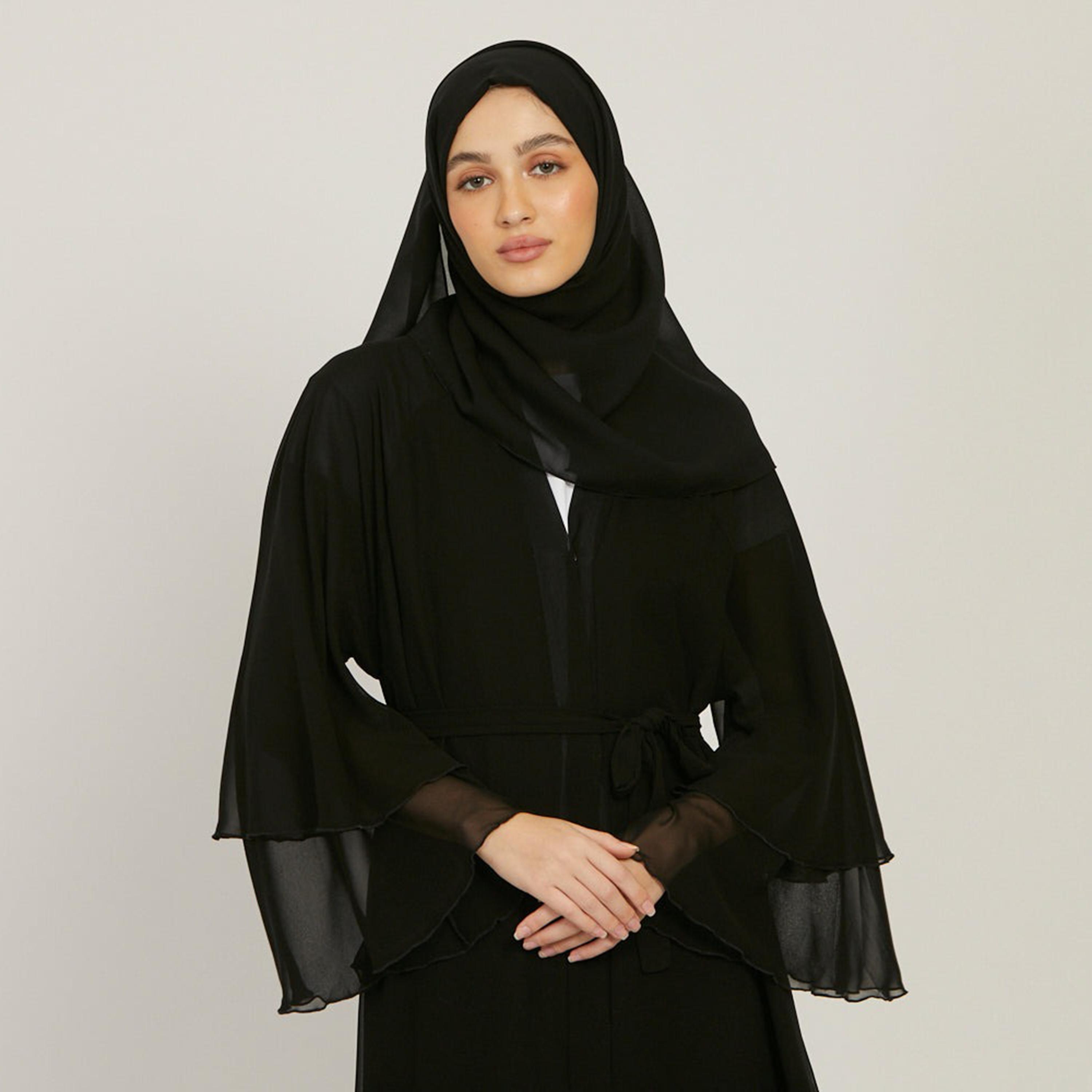 عباية نسائية بأكمام واسعة ذات طبقات بلون اسود مع حجاب من نخبه-women-arabicclothing-abayas-image-2
