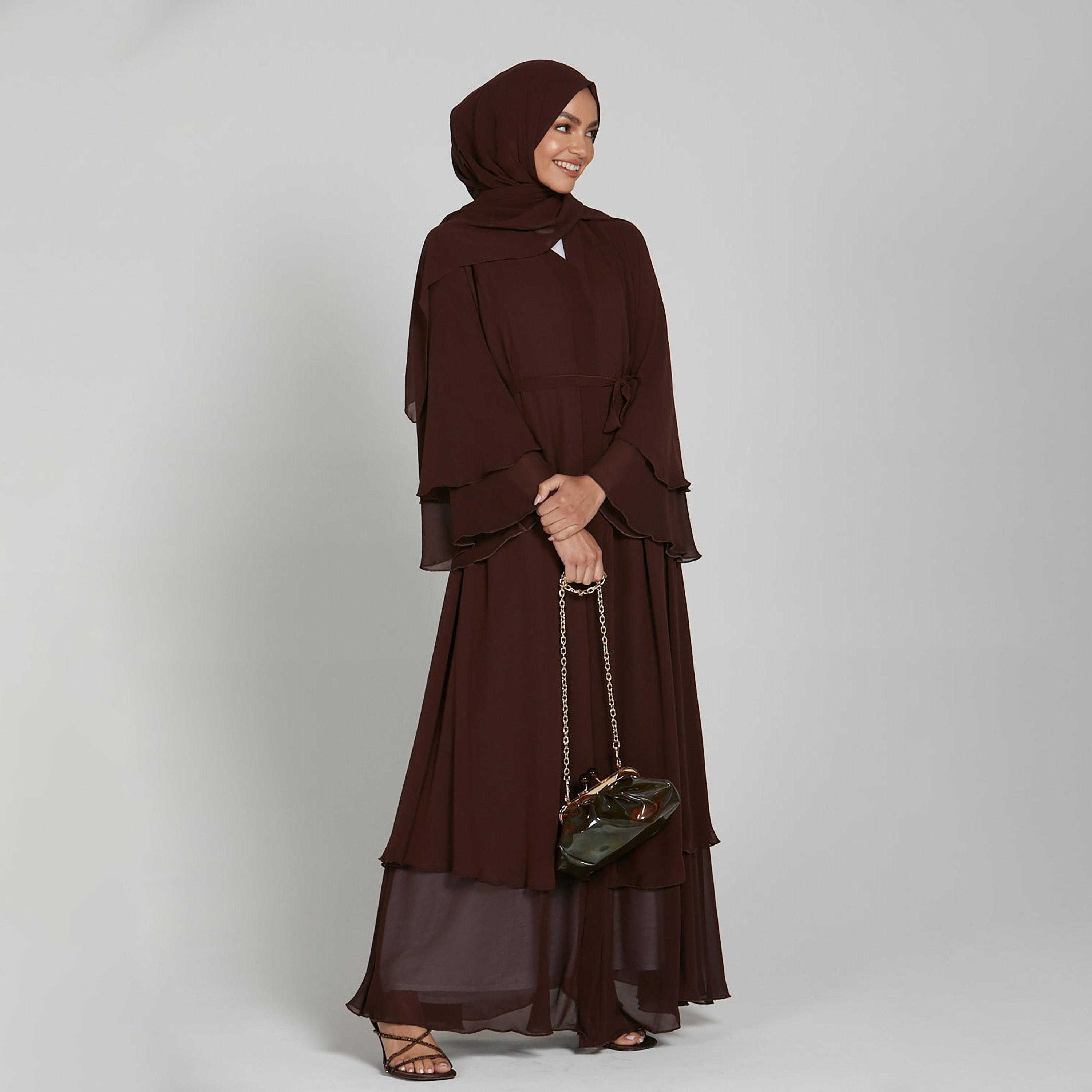 عباية نسائية بأكمام واسعة ذات طبقات بلون بني مع حجاب من نخبه-women-arabicclothing-abayas-image-1
