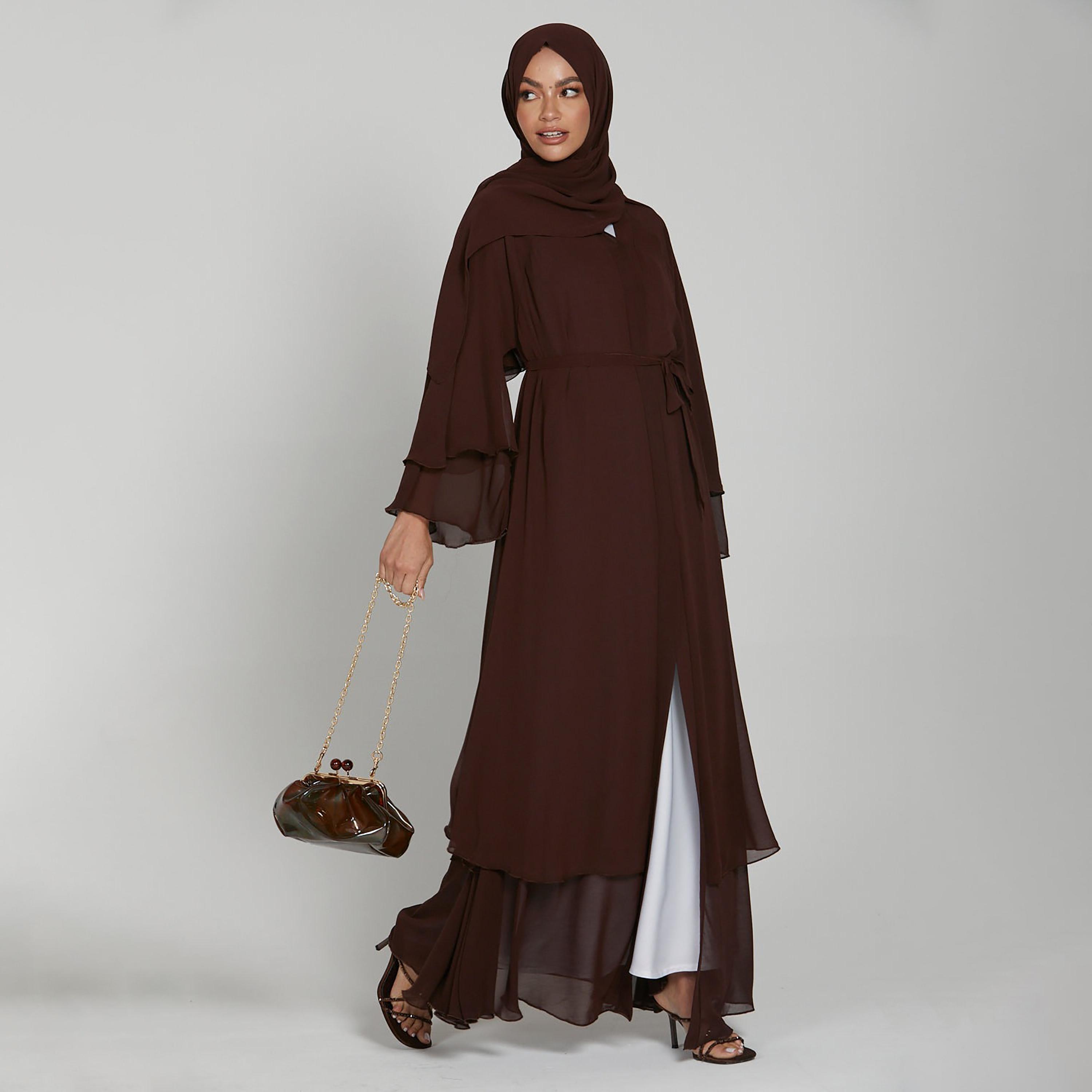 عباية نسائية بأكمام واسعة ذات طبقات بلون بني مع حجاب من نخبه-women-arabicclothing-abayas-image-2