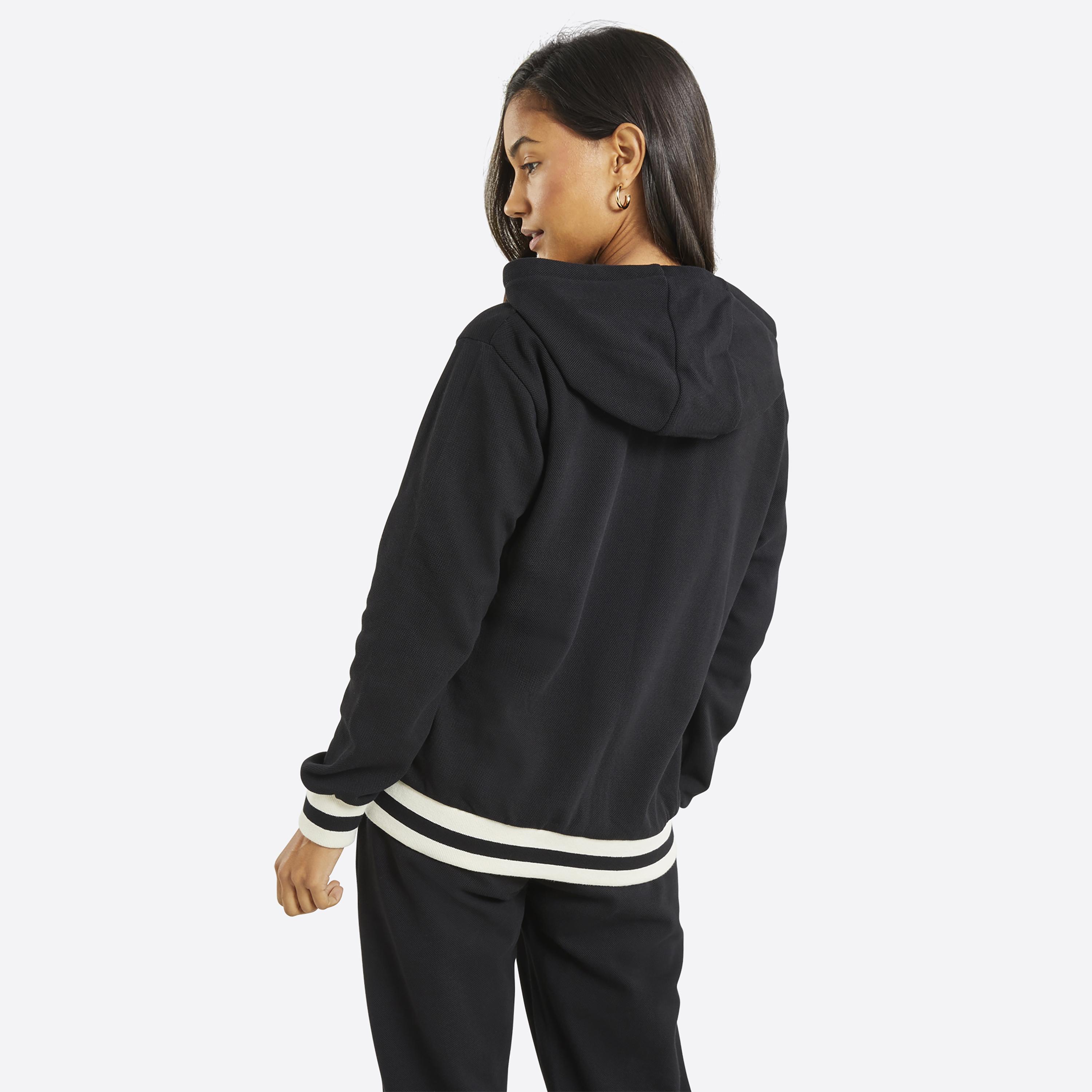 Buy Women s Nautica Lunaire Logo Detail Hooded Neck Long Sleeves Zip Through Hoodie Online Centrepoint UAE