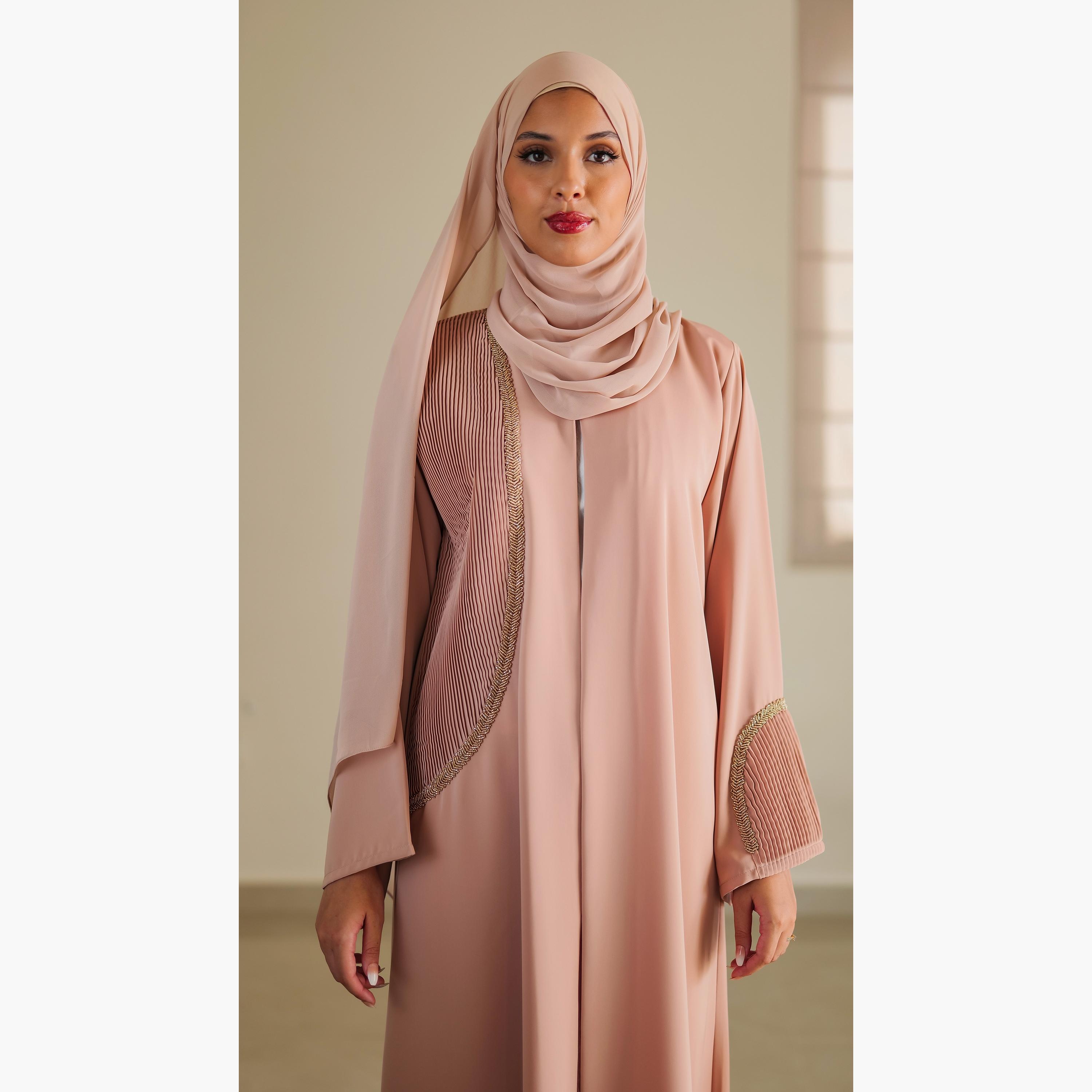 نخبه عباية مع حجاب بطيات ومطرزة ومزينة بالكريستال-women-arabicclothing-abayas-image-2