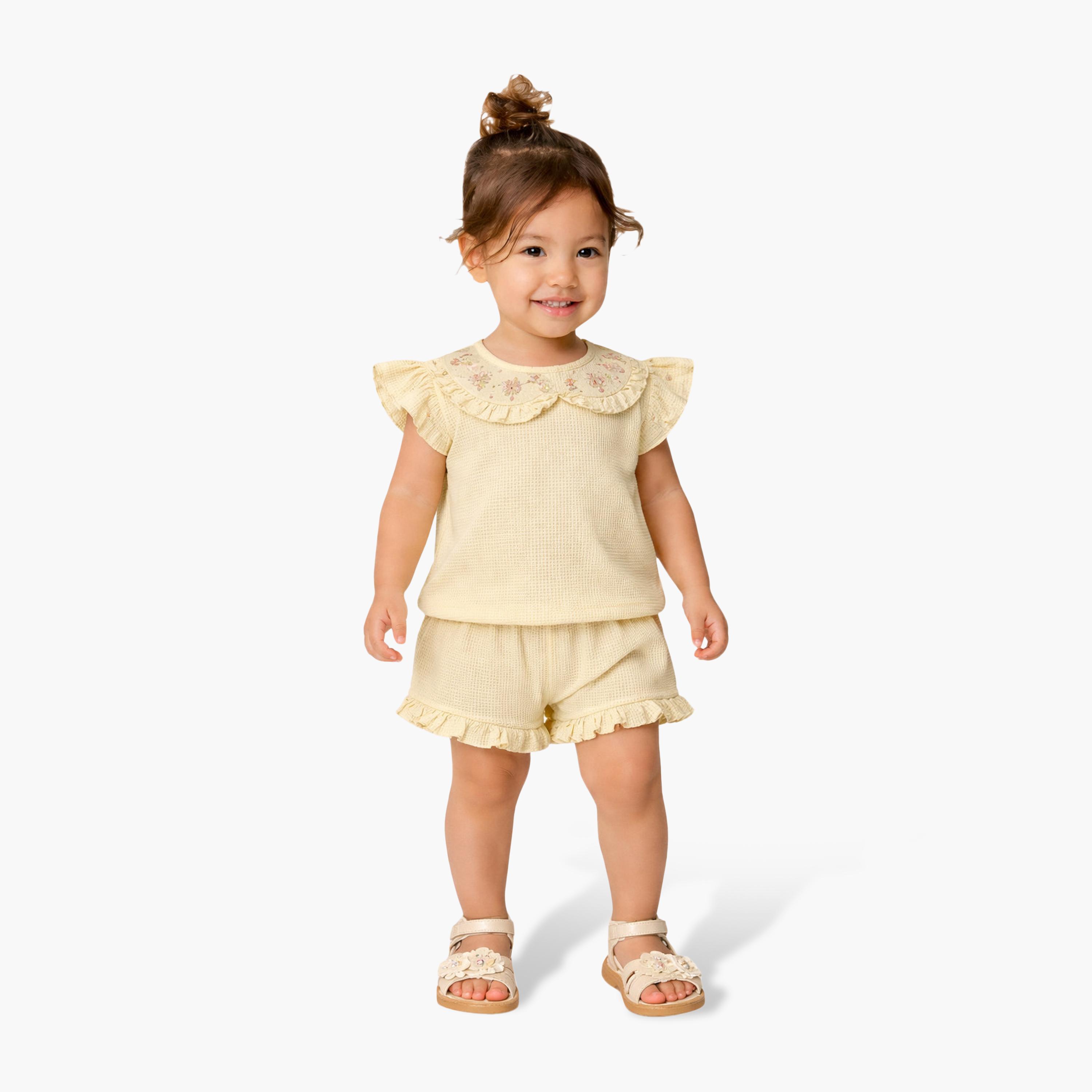 طقم بلوزة "أشعة الشمس" بياقة كشكشة وشورت قماش وافل من ديركجي-baby-girls-clothing-setsandcoords-image-1
