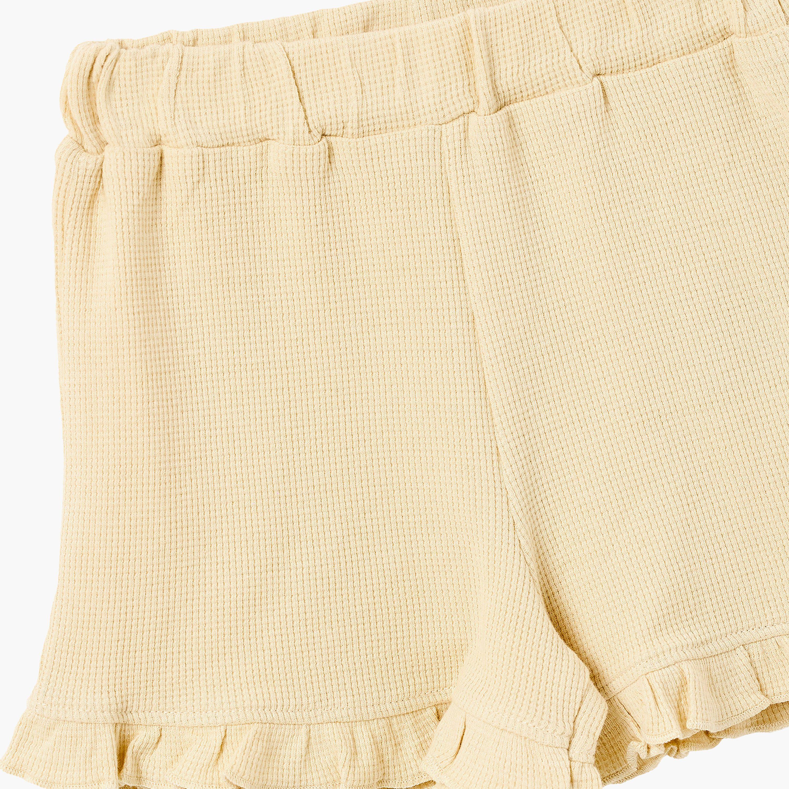 طقم بلوزة "أشعة الشمس" بياقة كشكشة وشورت قماش وافل من ديركجي-baby-girls-clothing-setsandcoords-image-7