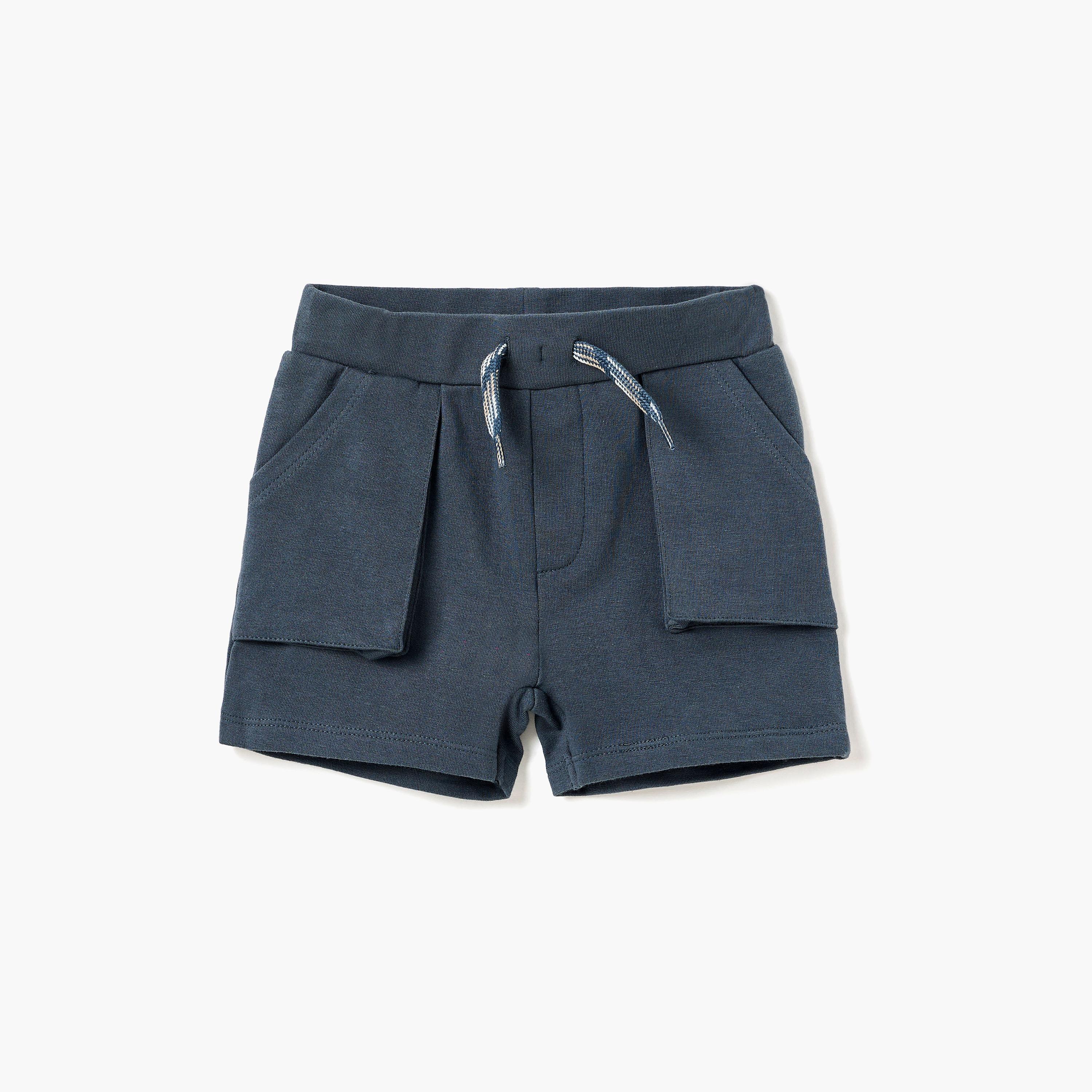 طقم تي شيرت "الصياد الصغير" بطبعة سمكة الصياد وشورت بجيوب من ديركجي-boys-clothing-setsandcoords-image-7