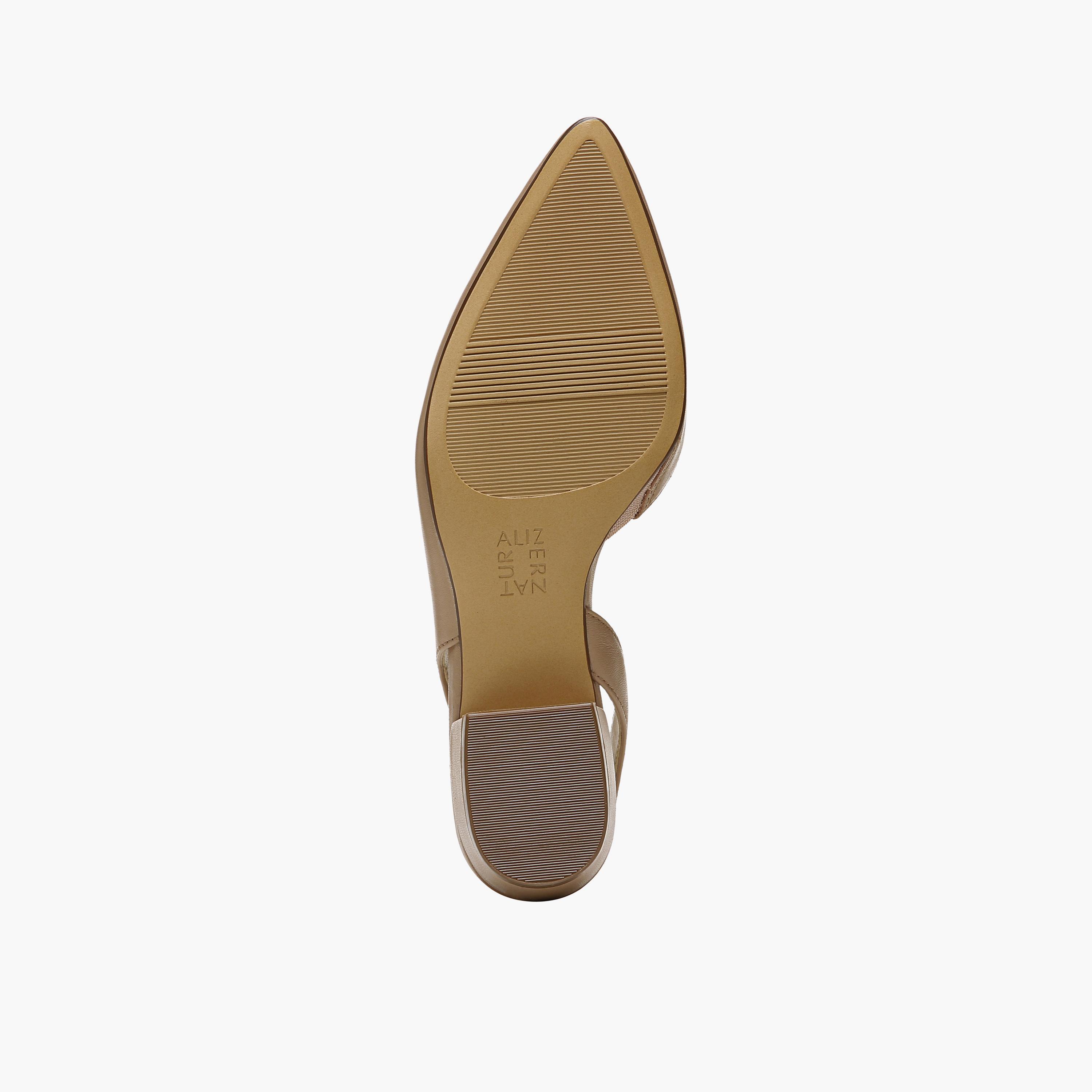 حذاء نسائي من Naturalizer بكعب عريض مع إبزيم من NABANKS-women-shoes-heels-image-19