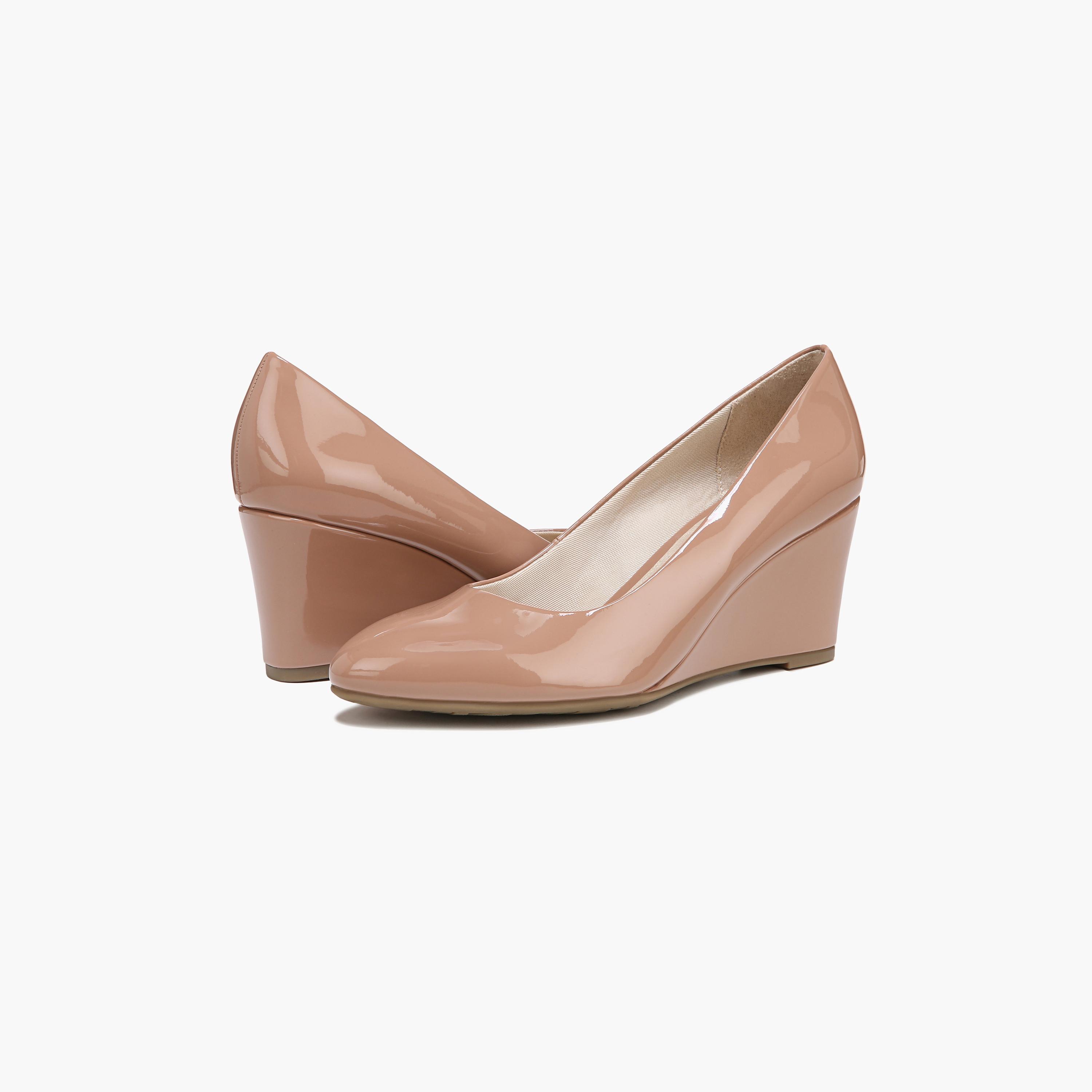 Naturalizer women's wedge shoes online