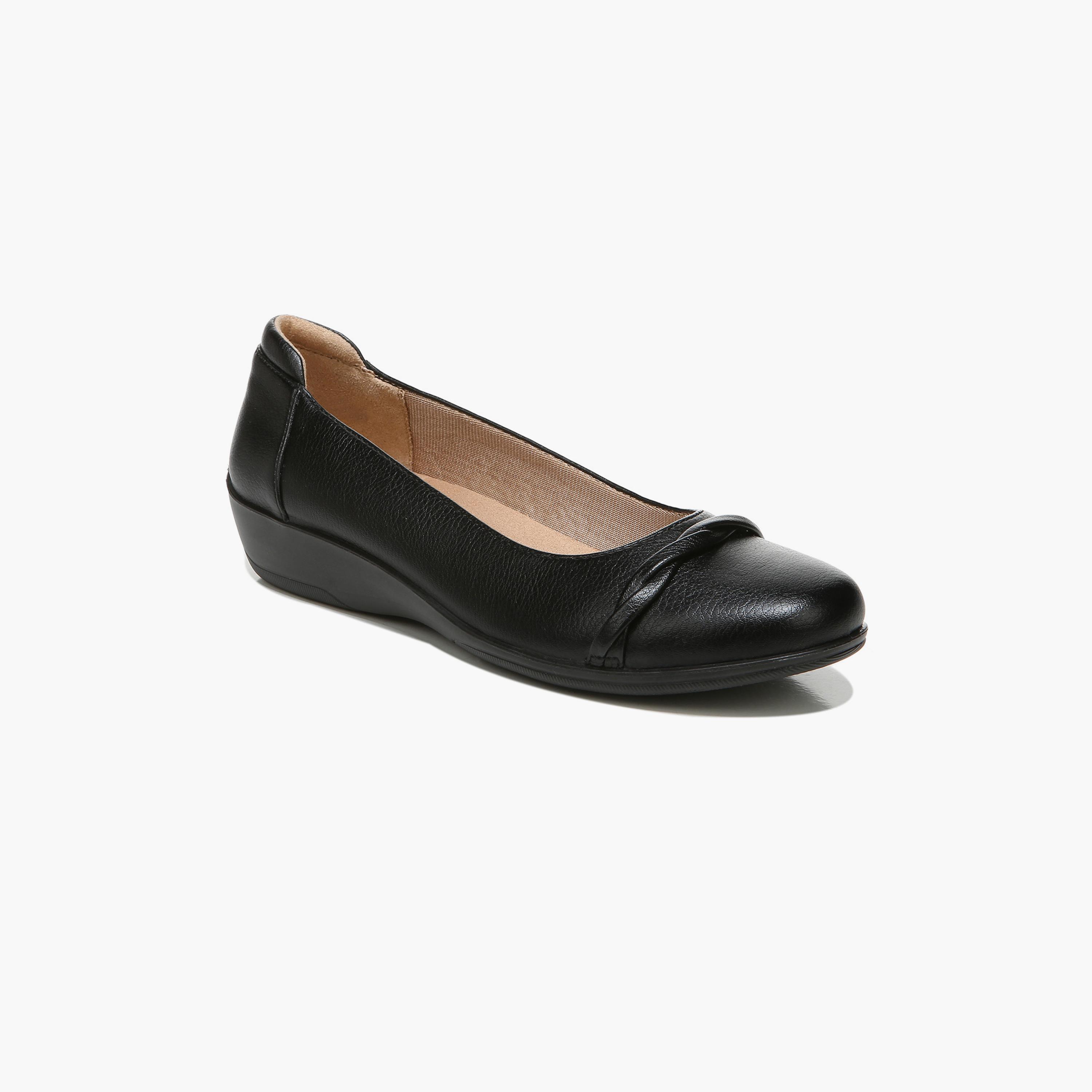 Naturalizer black wedges deals