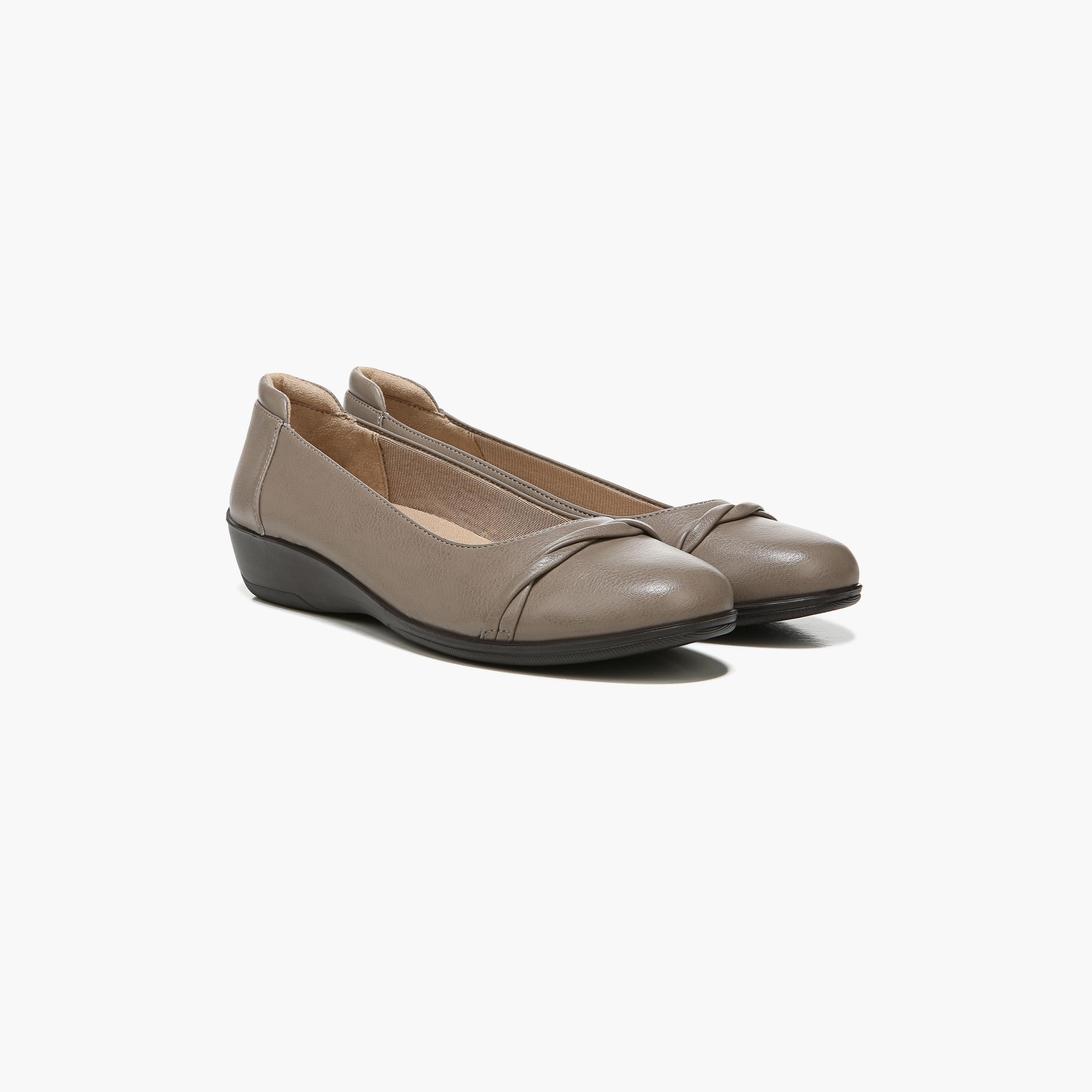 Naturalizer Women's Wedges NAIMPACT-women-shoes-heels-image-13