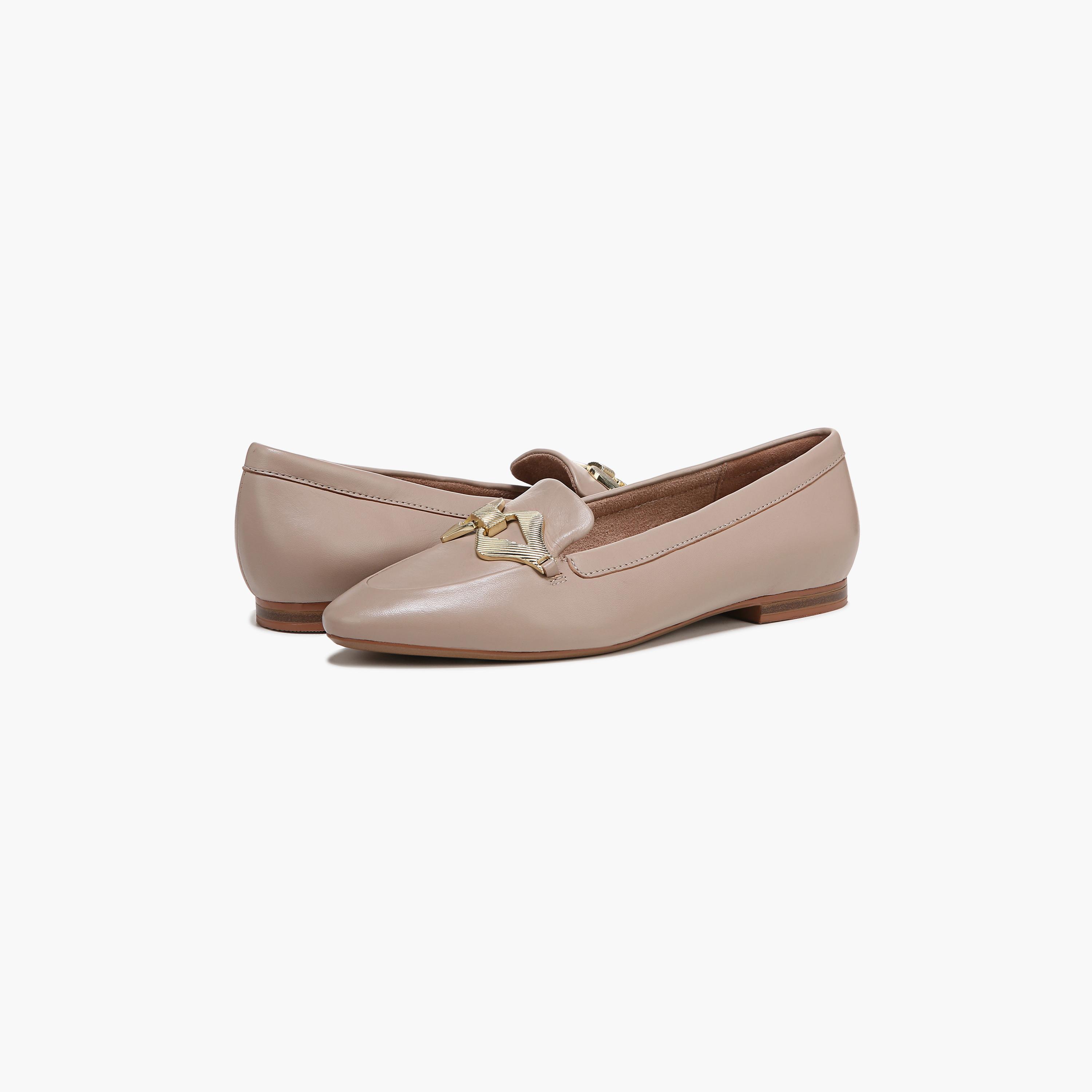 Naturalizer Women's Loafers with Decorative Vamp NALEALA-women-shoes-loafersandmoccasins-image-2
