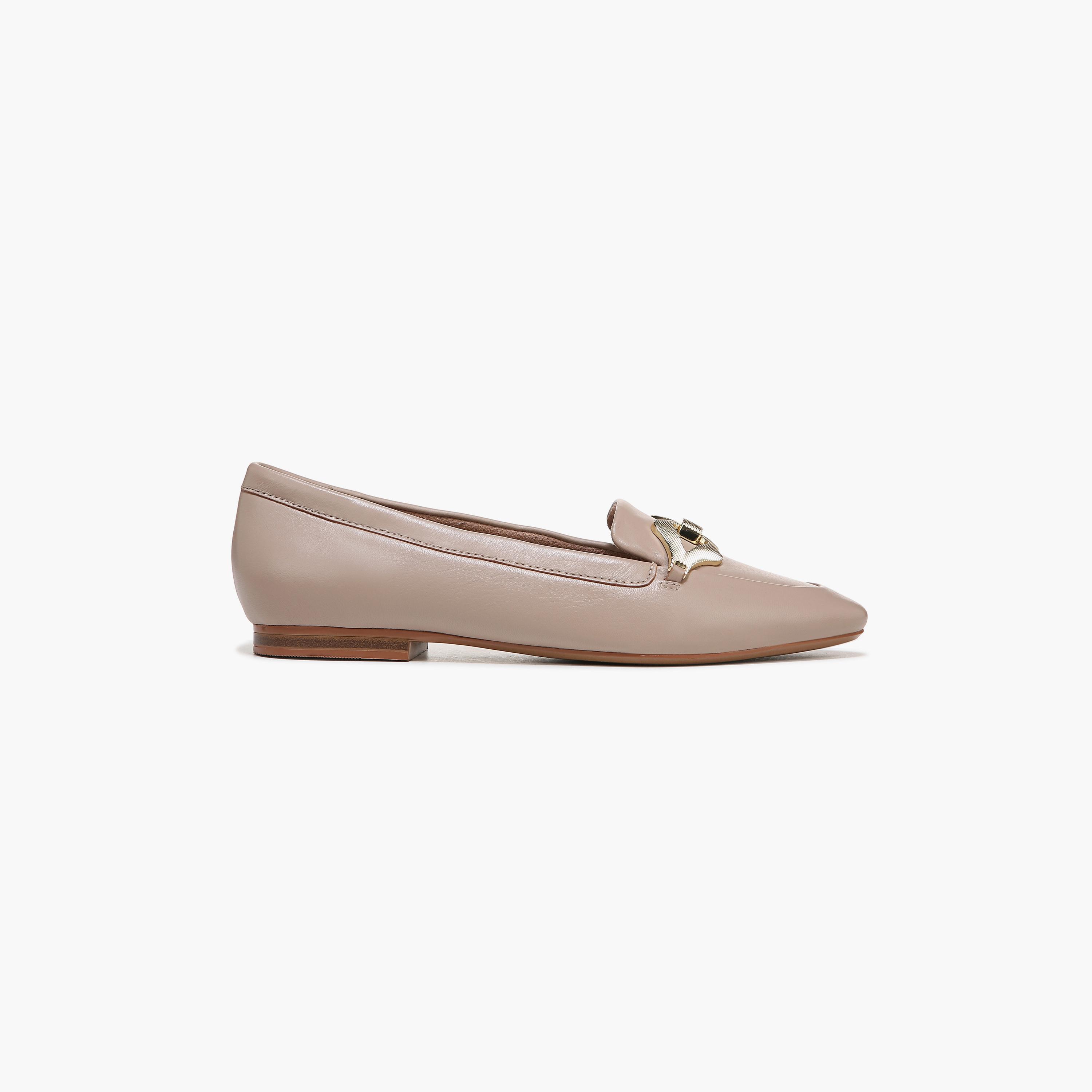 Naturalizer Women's Loafers with Decorative Vamp NALEALA-women-shoes-loafersandmoccasins-image-4