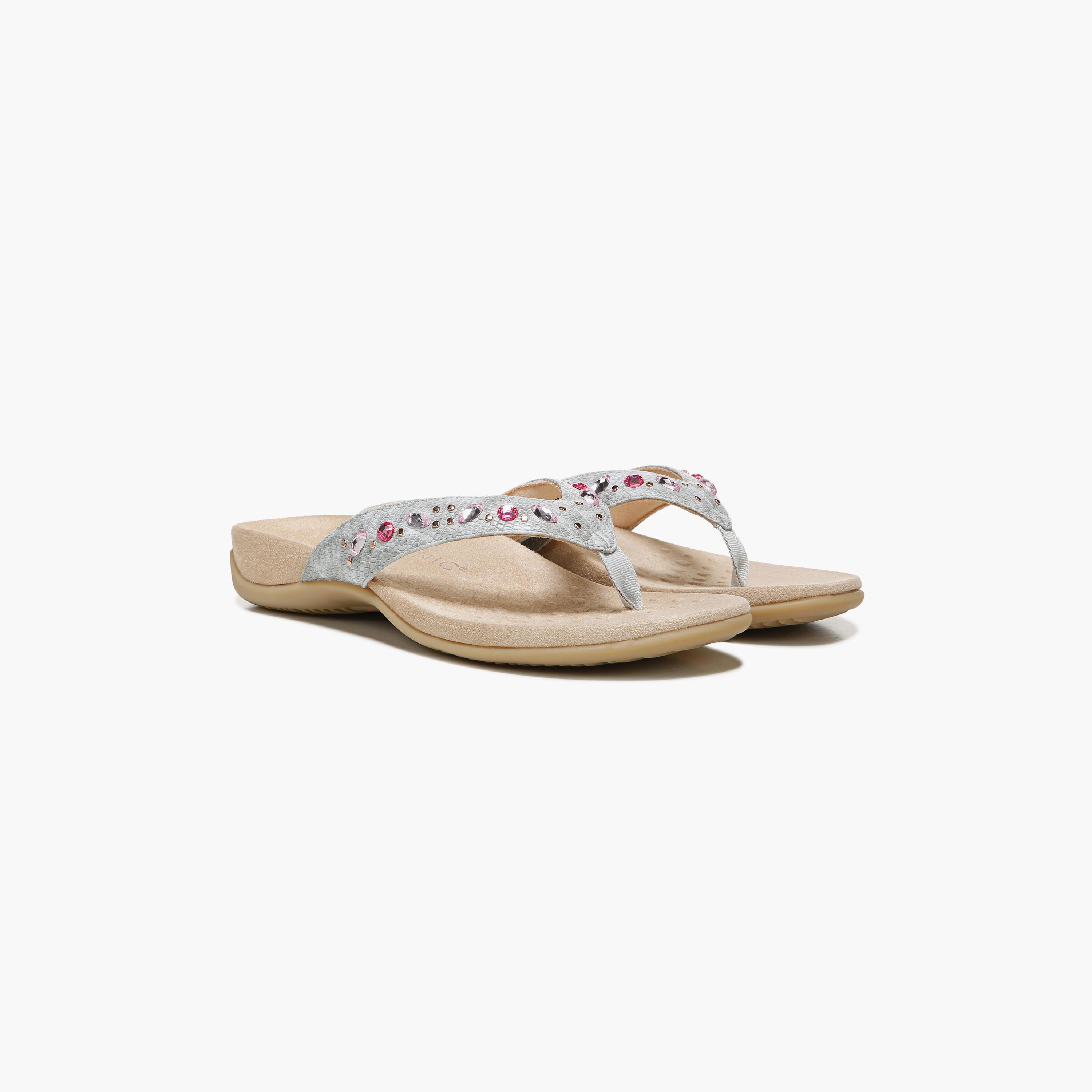 صندل نسائي من Naturalizer بتفاصيل مزخرفة NALUCIA-women-shoes-sandals-flats-image-3