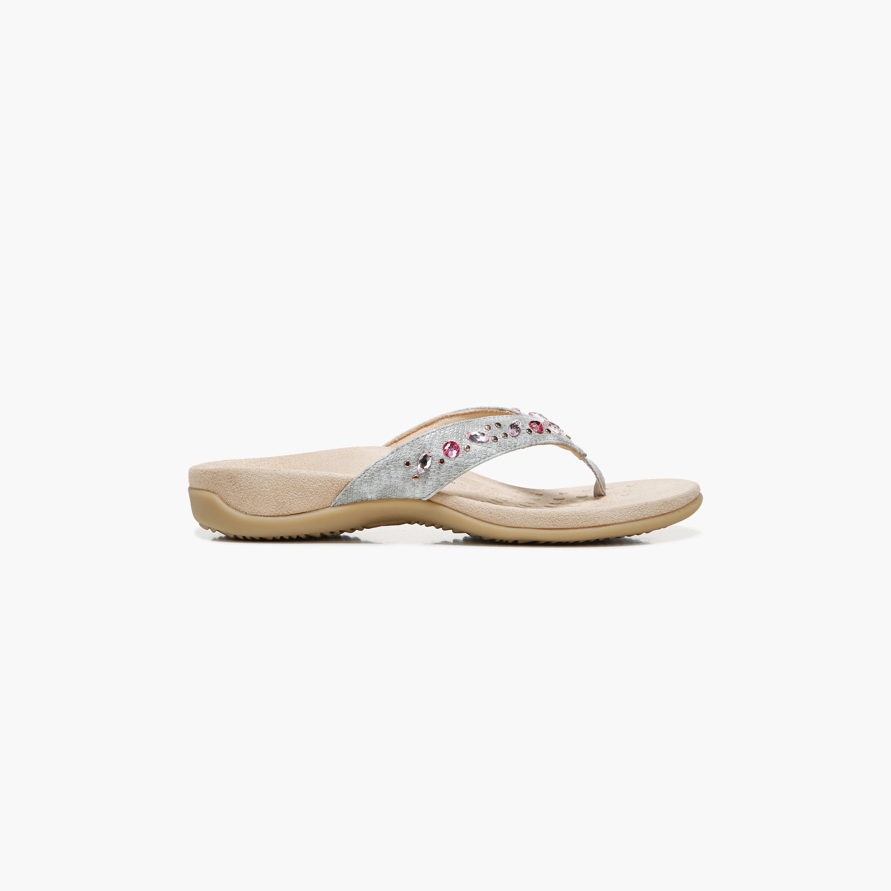 صندل نسائي من Naturalizer بتفاصيل مزخرفة NALUCIA-women-shoes-sandals-flats-image-4