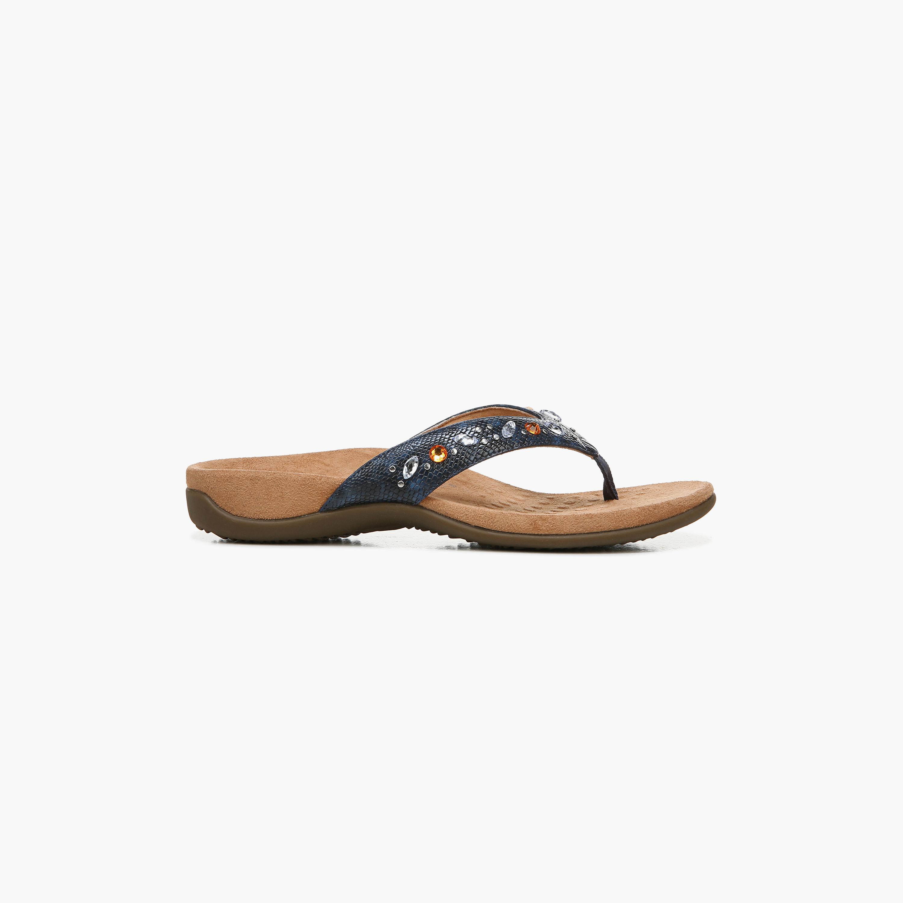 صندل نسائي من Naturalizer بتفاصيل مزخرفة NALUCIA-women-shoes-sandals-flats-image-14