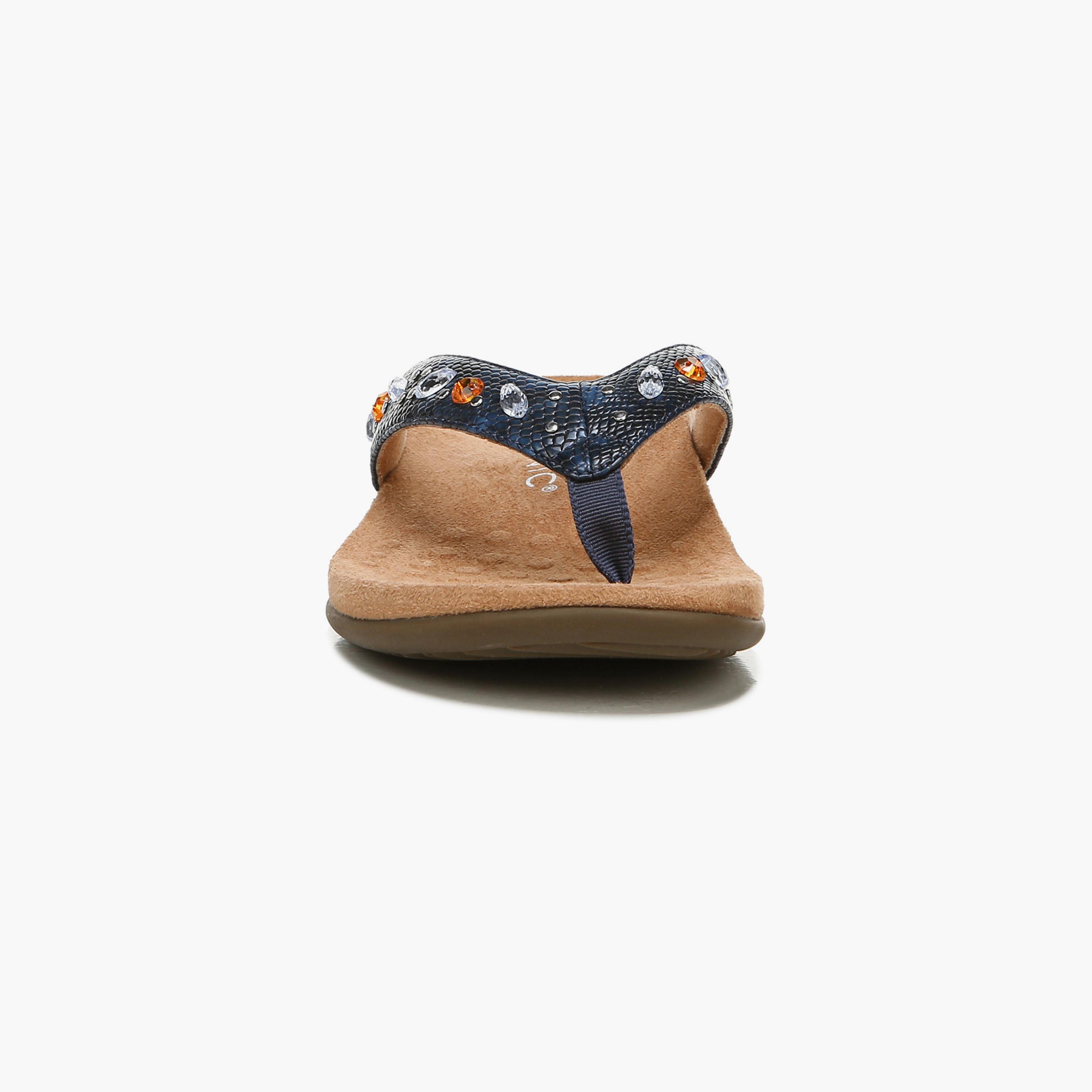 صندل نسائي من Naturalizer بتفاصيل مزخرفة NALUCIA-women-shoes-sandals-flats-image-15