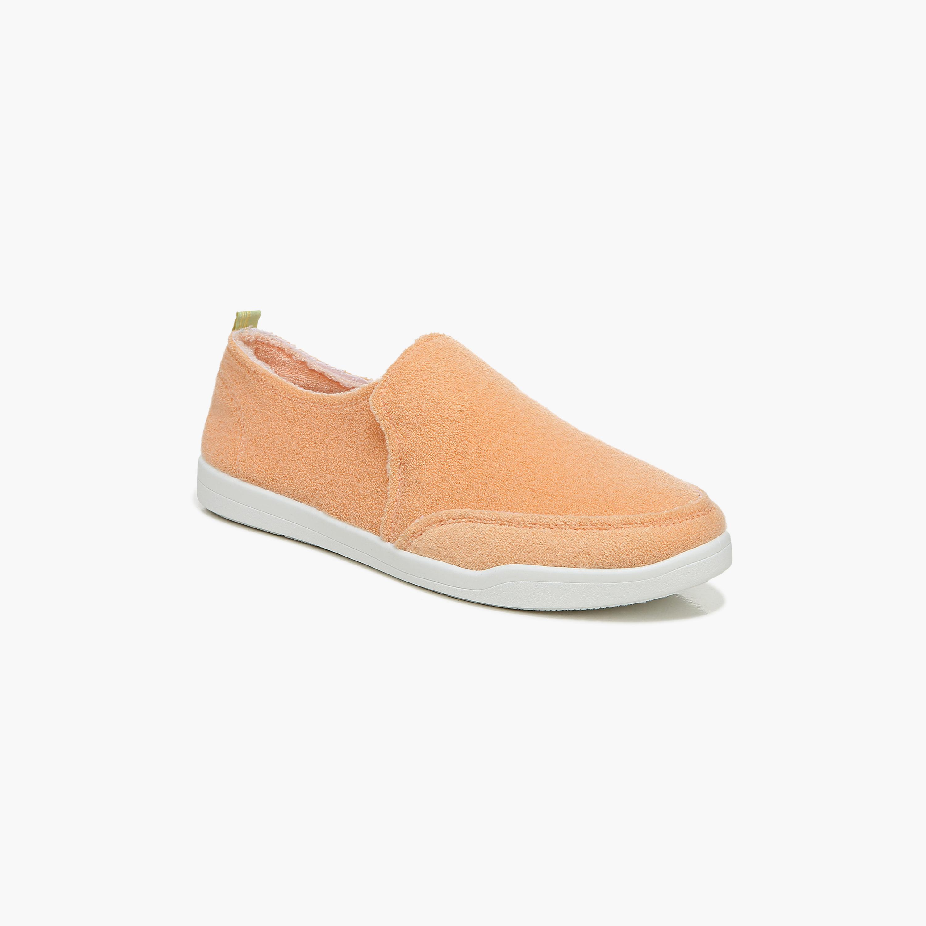 حذاء رياضي نسائي من Naturalizer سهل الارتداء عند الكاحل من NAMALIBUU-women-shoes-sneakers-image-1