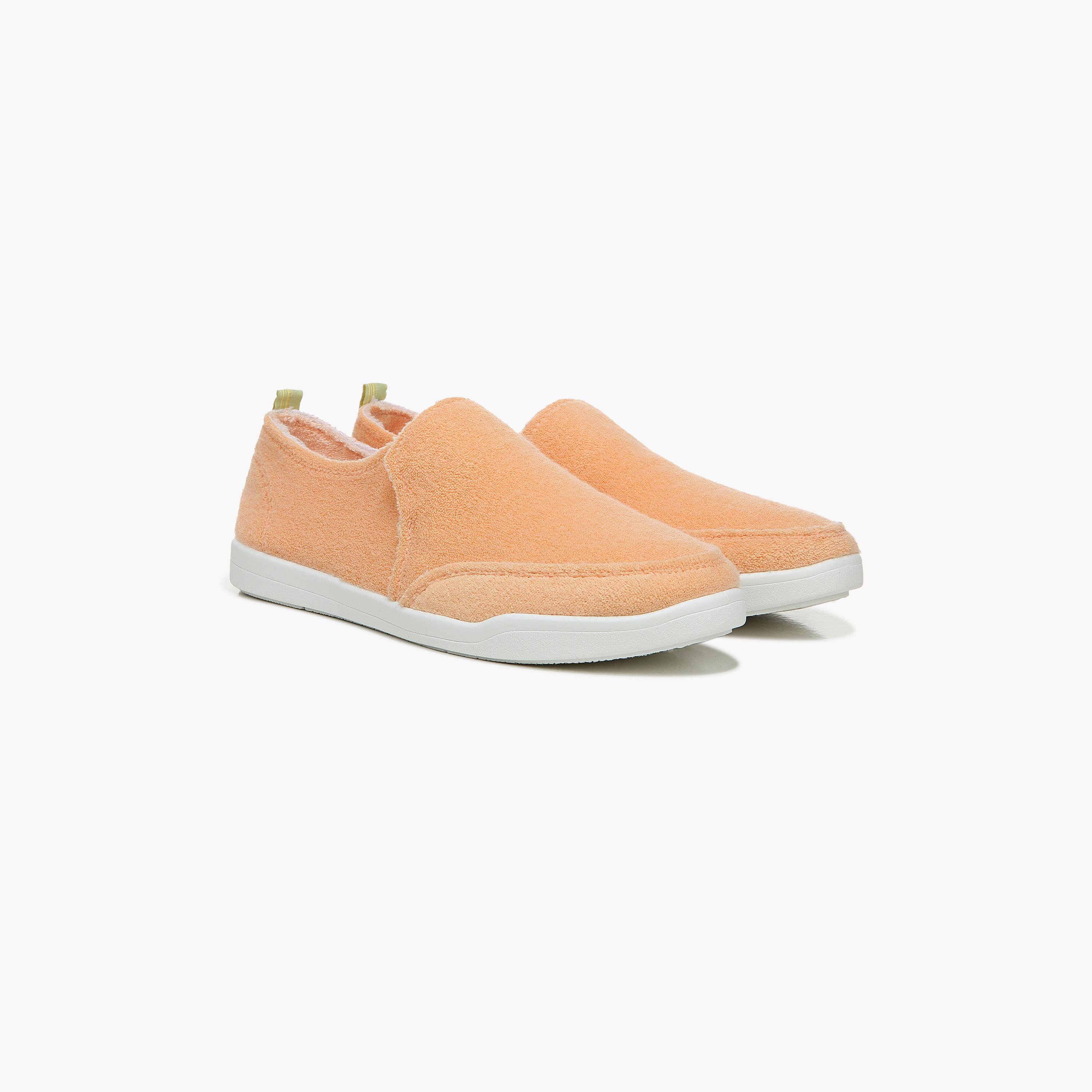 حذاء رياضي نسائي من Naturalizer سهل الارتداء عند الكاحل من NAMALIBUU-women-shoes-sneakers-image-3