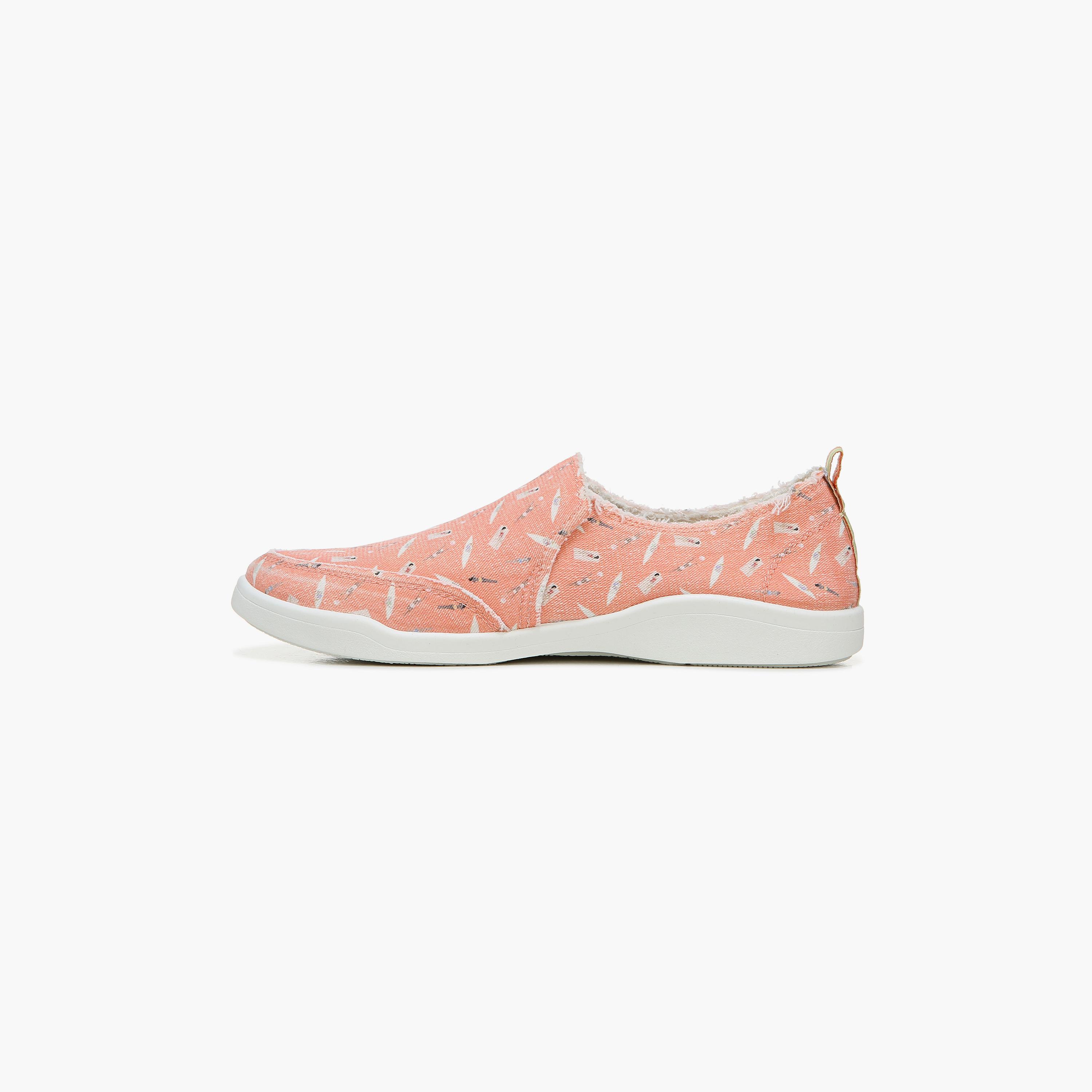 حذاء رياضي نسائي من Naturalizer سهل الارتداء عند الكاحل من NAMALIBUU-women-shoes-sneakers-image-56