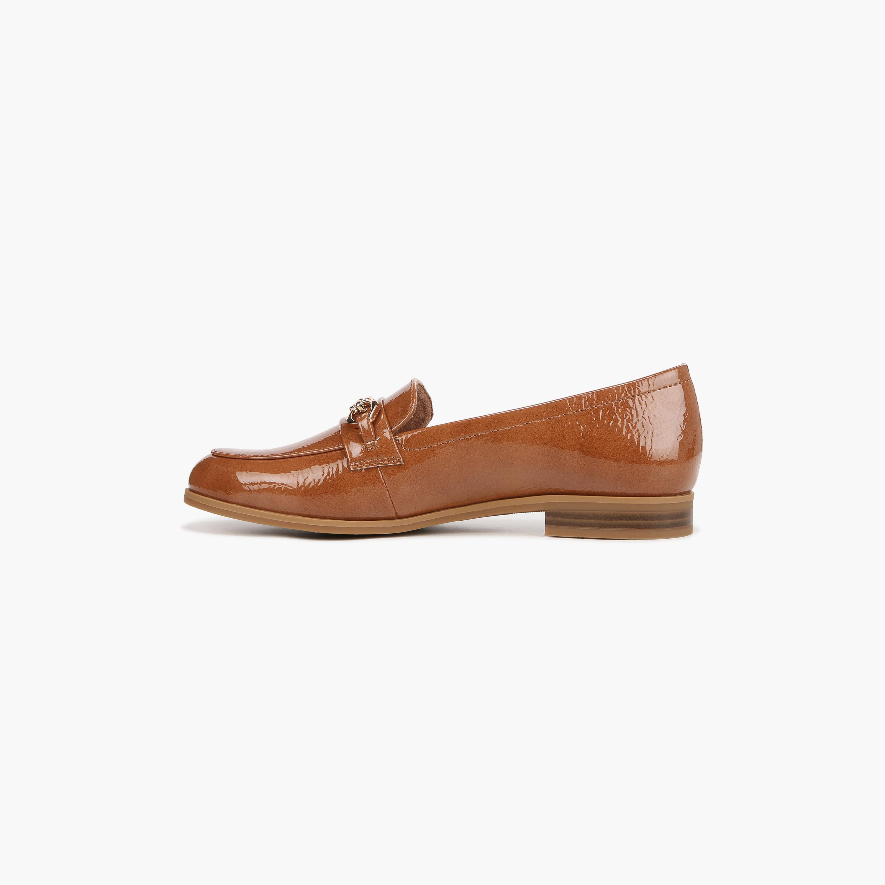 حذاء بدون كعب نسائي من Naturalizer بكعب عريض مع مقدمة مزخرفة NAMARIANA-women-shoes-loafersandmoccasins-image-16