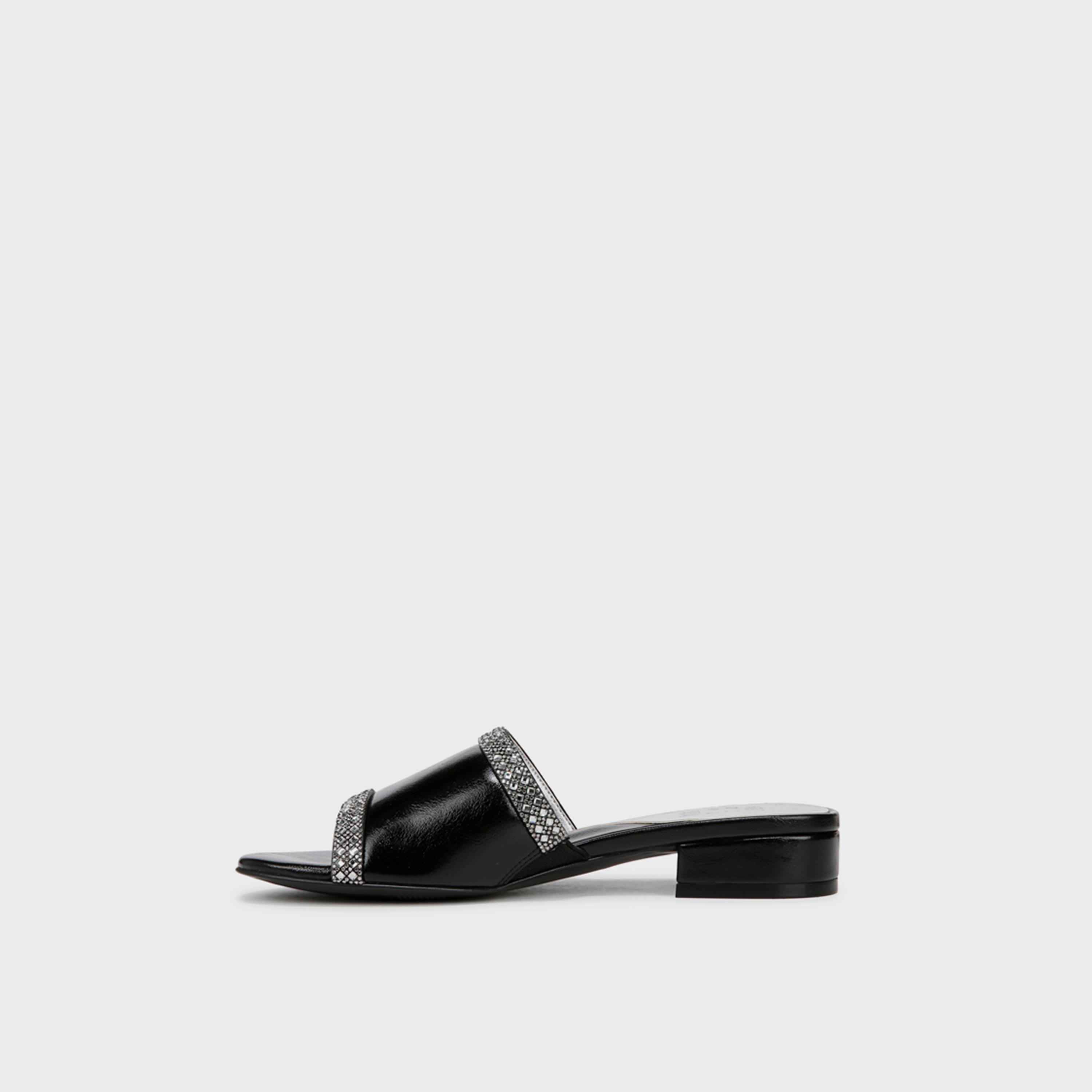 ناتشيولايزر -   صندل للنساء  سهل الارتداء | NAMINA-women-shoes-sandals-heeled-image-5