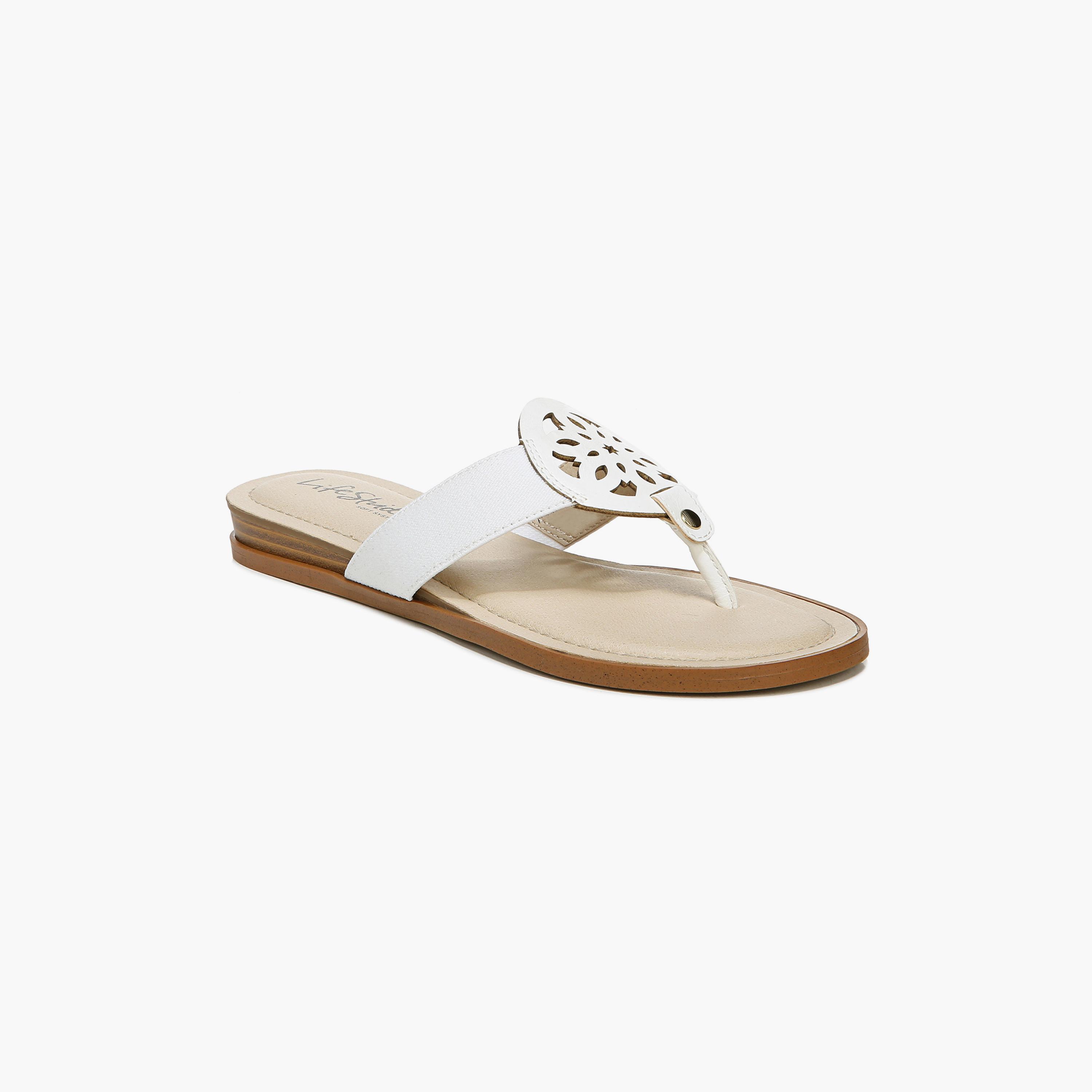 صندل نسائي من Naturalizer مع مقدمة مزخرفة NARAEGAN-women-shoes-sandals-flats-image-1