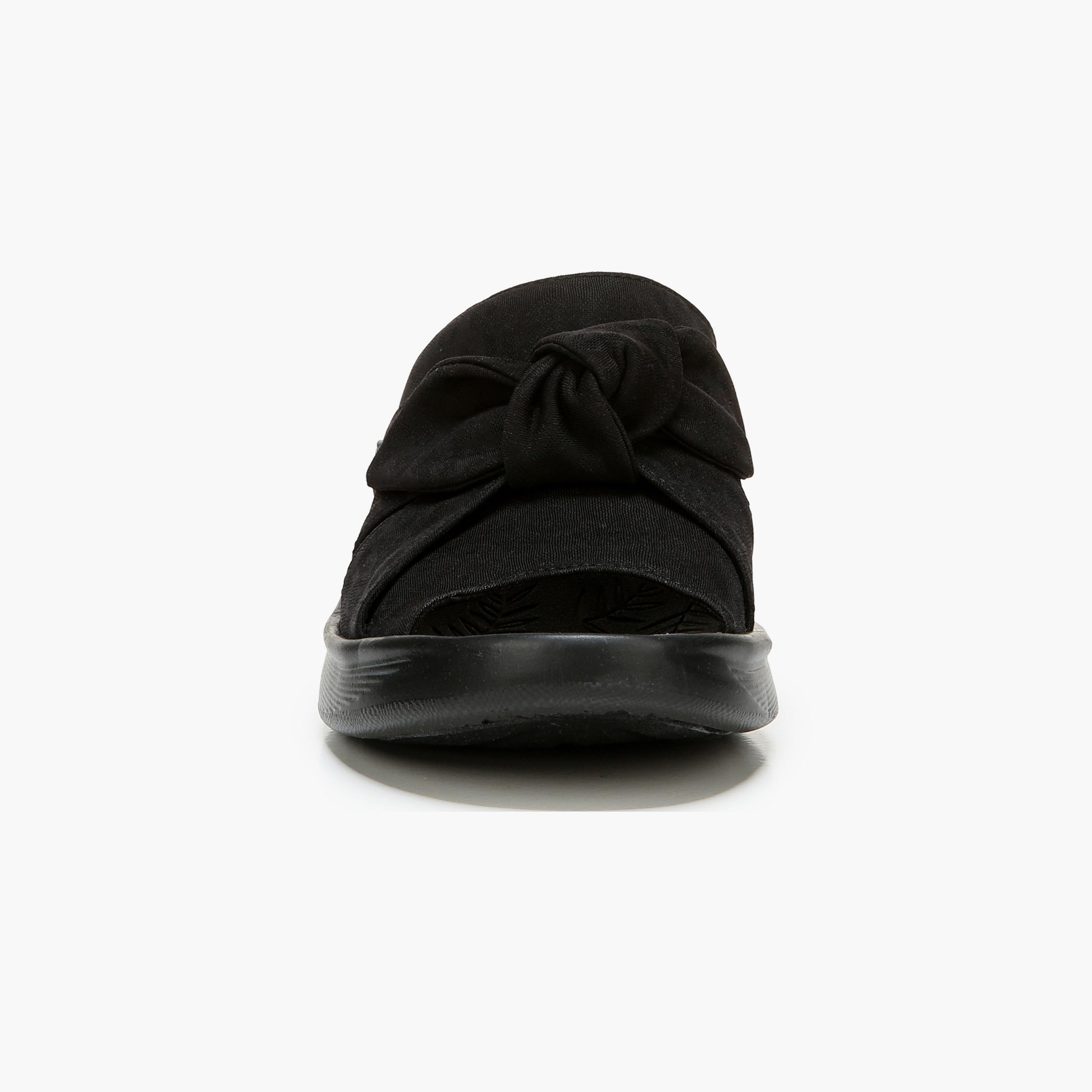 صندل نسائي من Naturalizer بكعب عريض مع تصميم علوي بعقدة NASMILE-women-shoes-sandals-flats-image-4