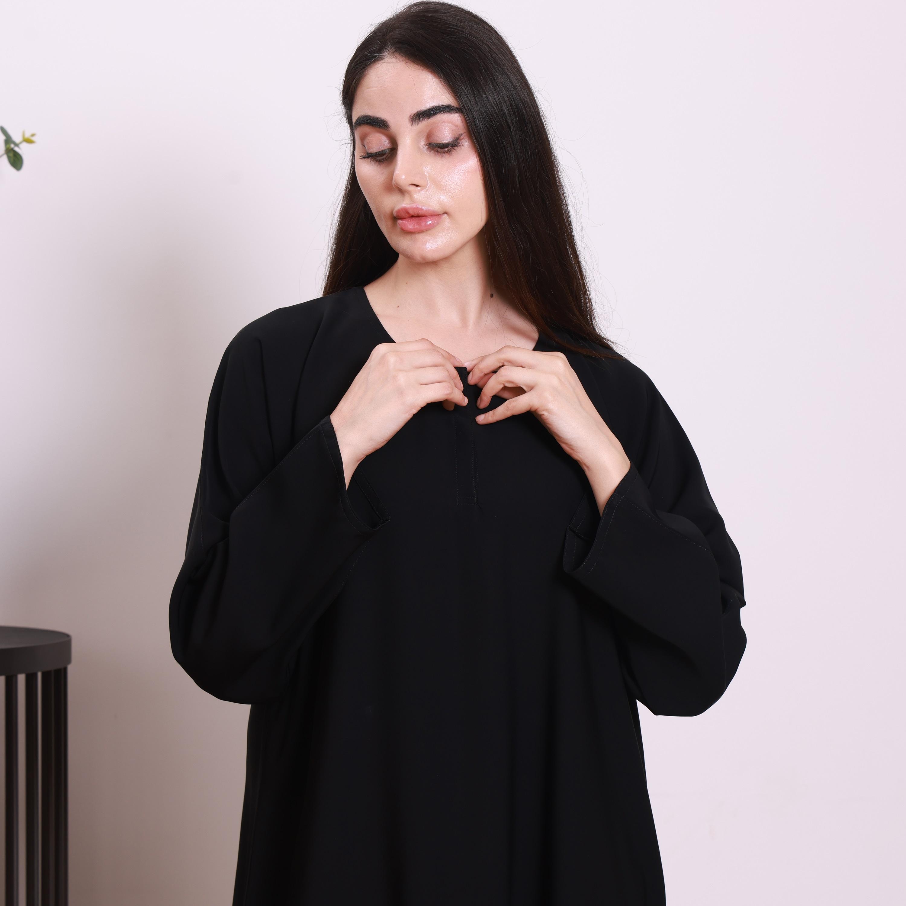 عباية نسائية سوداء من نيكياس.-women-arabicclothing-abayas-image-3
