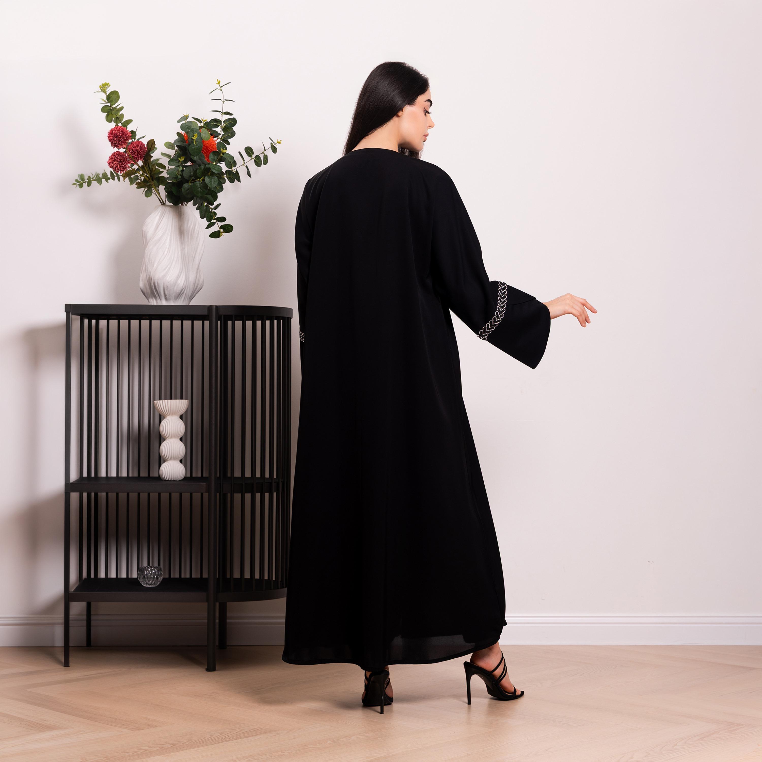 عباية نسائية سوداء من نيكياس.-women-arabicclothing-abayas-image-4