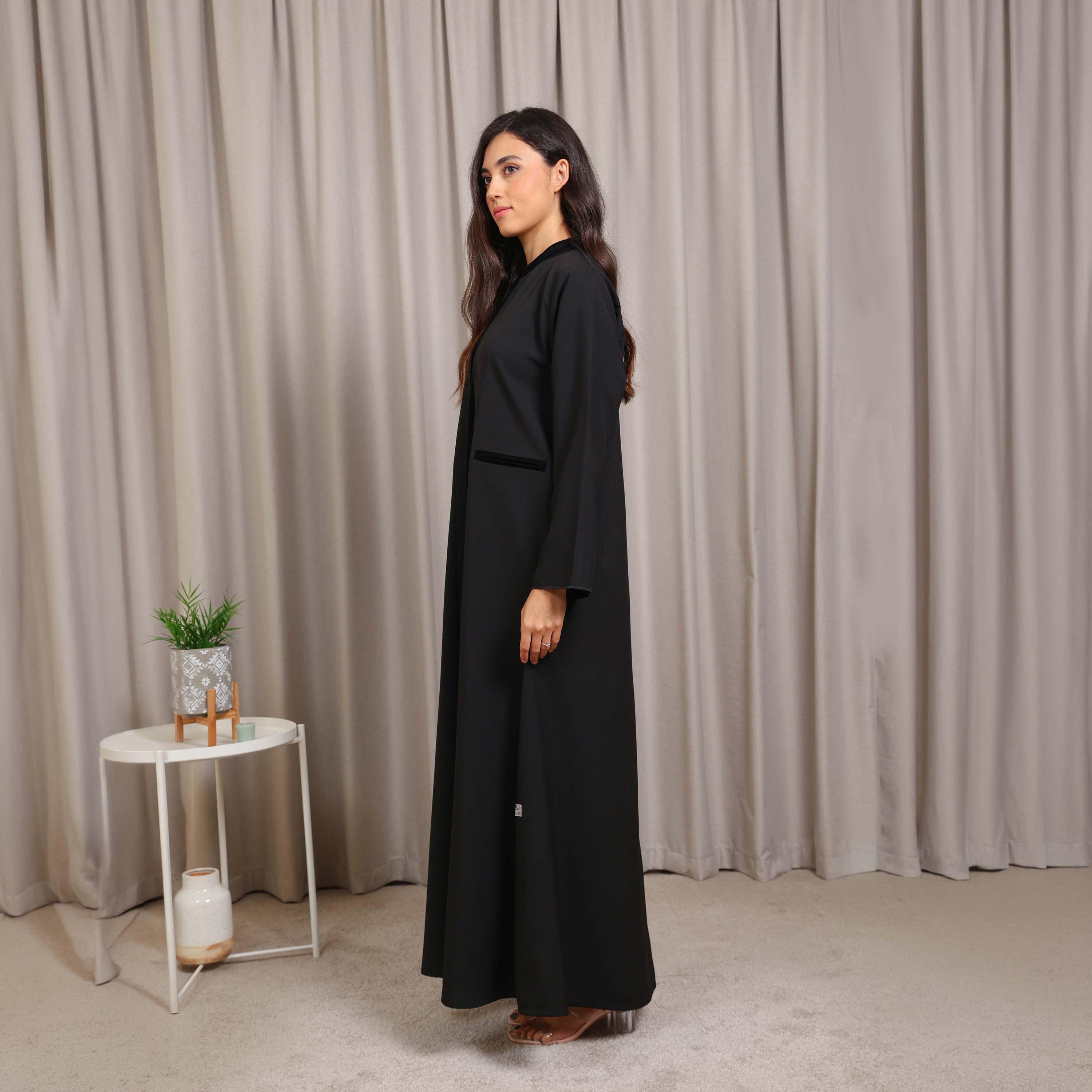 عباية نيكياس سوداء من قماش الكريب بياقة ماندارين للنساء-women-arabicclothing-abayas-image-4