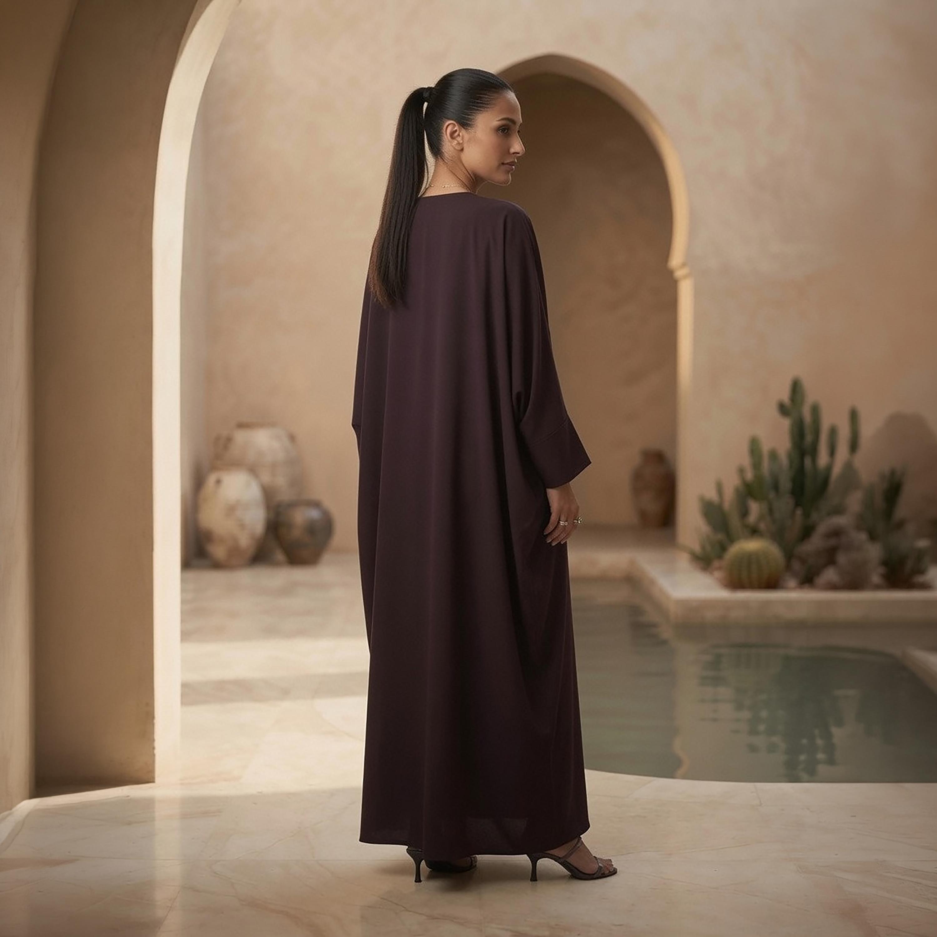 عباية حريمي بأكمام خفاش باللون العنابي (البيج) من نيكياس-women-arabicclothing-abayas-image-3