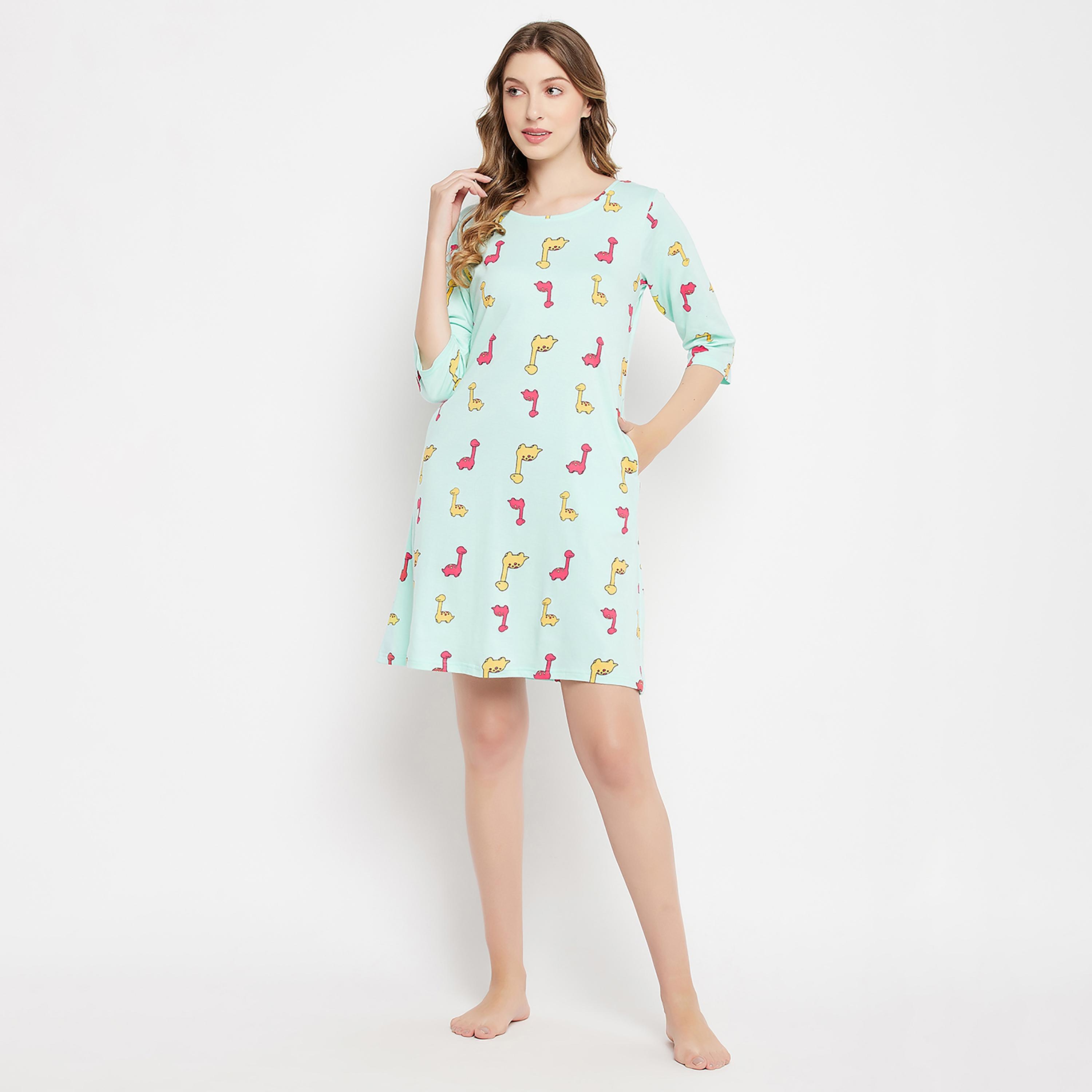 فستان نوم بطبعة من كلوفيا برقبة مستديرة بطول الركبة-women-clothing-nightwear-nighties-image-3