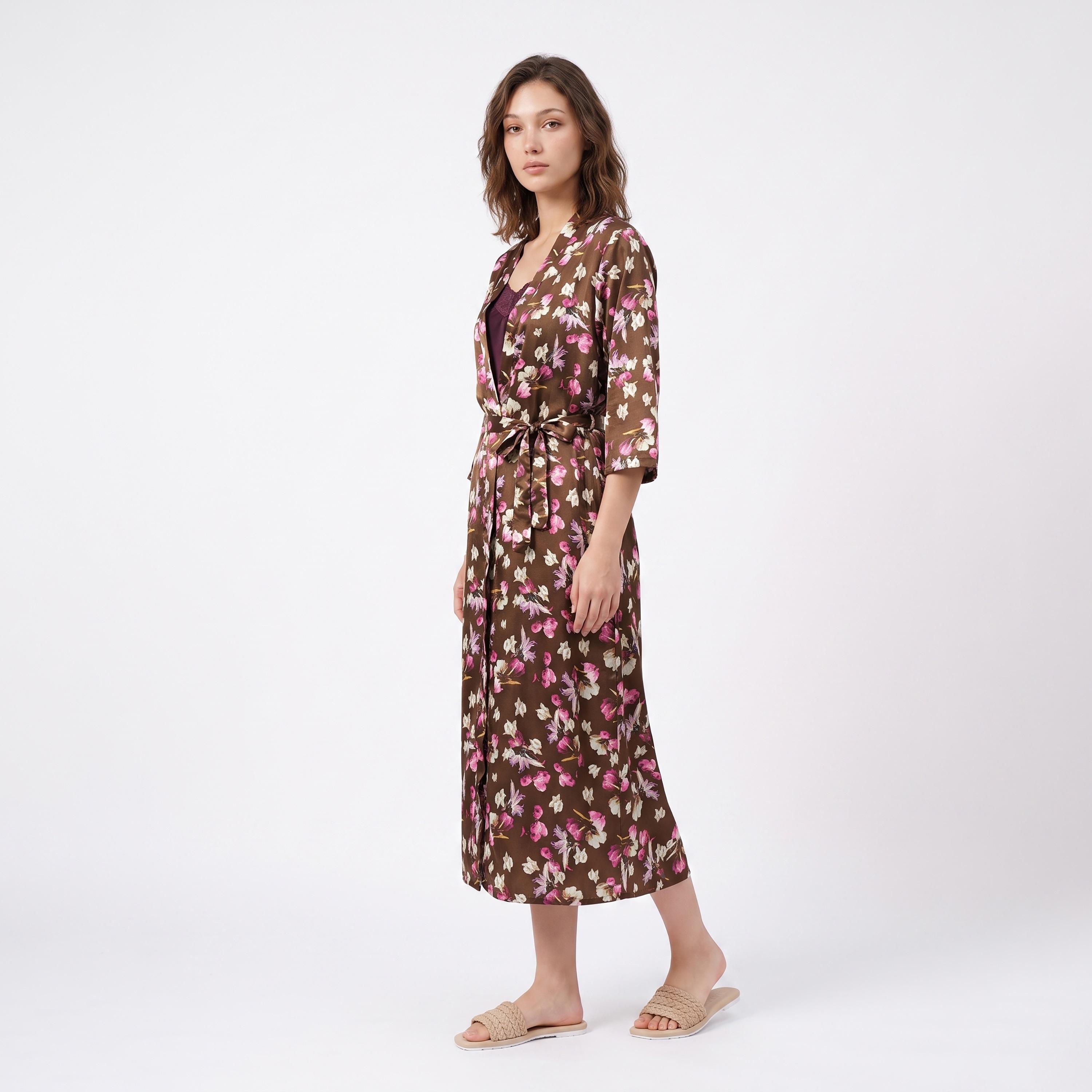 طقم قميص نوم طويل (نايتي) وروب من الساتان باللون النبيذي للنساء من كلوفيا-women-clothing-nightwear-robes-image-2