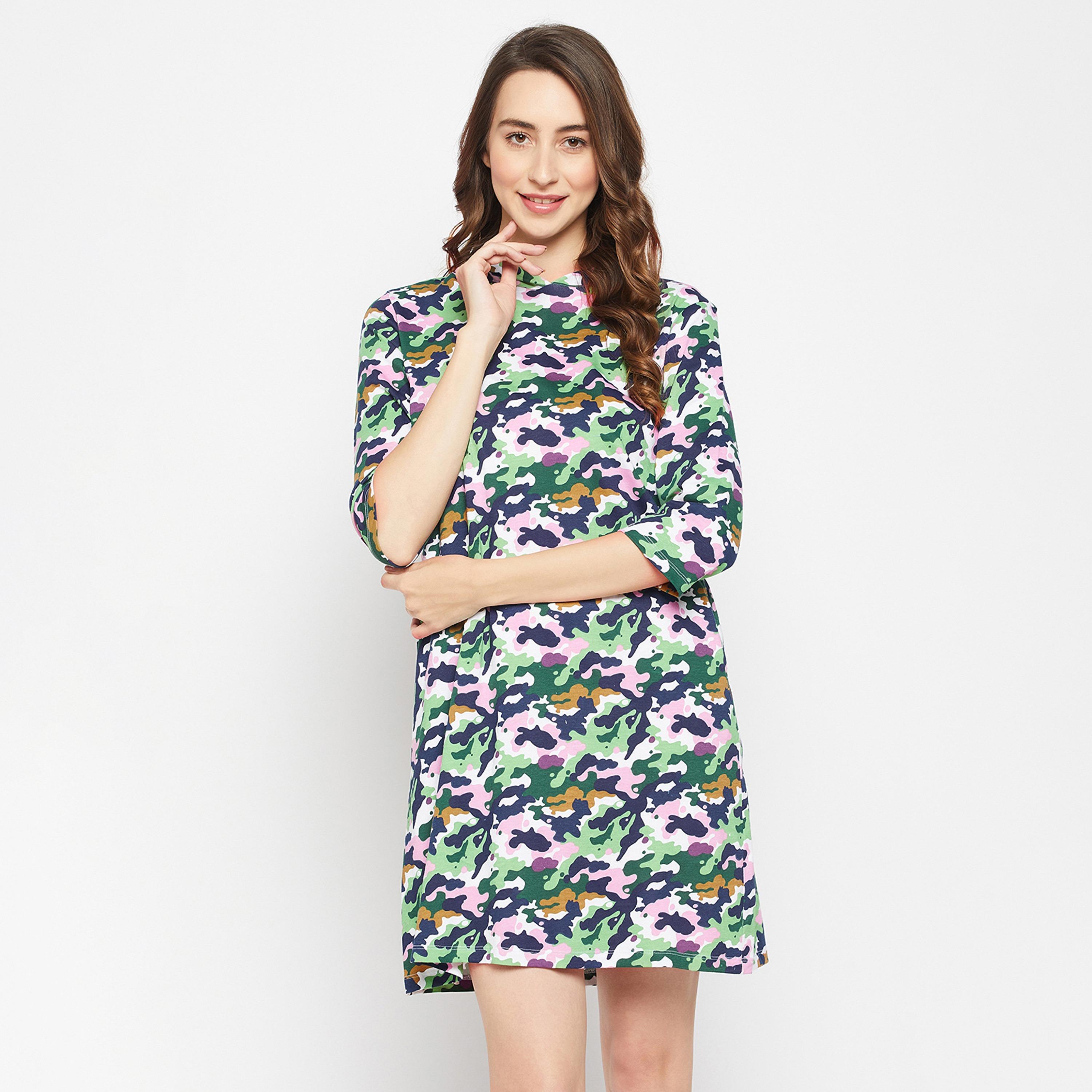 فستان نوم قصير بغطاء للرأس وطبعة مموهة من كلوفيا للنساء متعدد الألوان - 100% قطن-women-clothing-nightwear-nighties-image-1