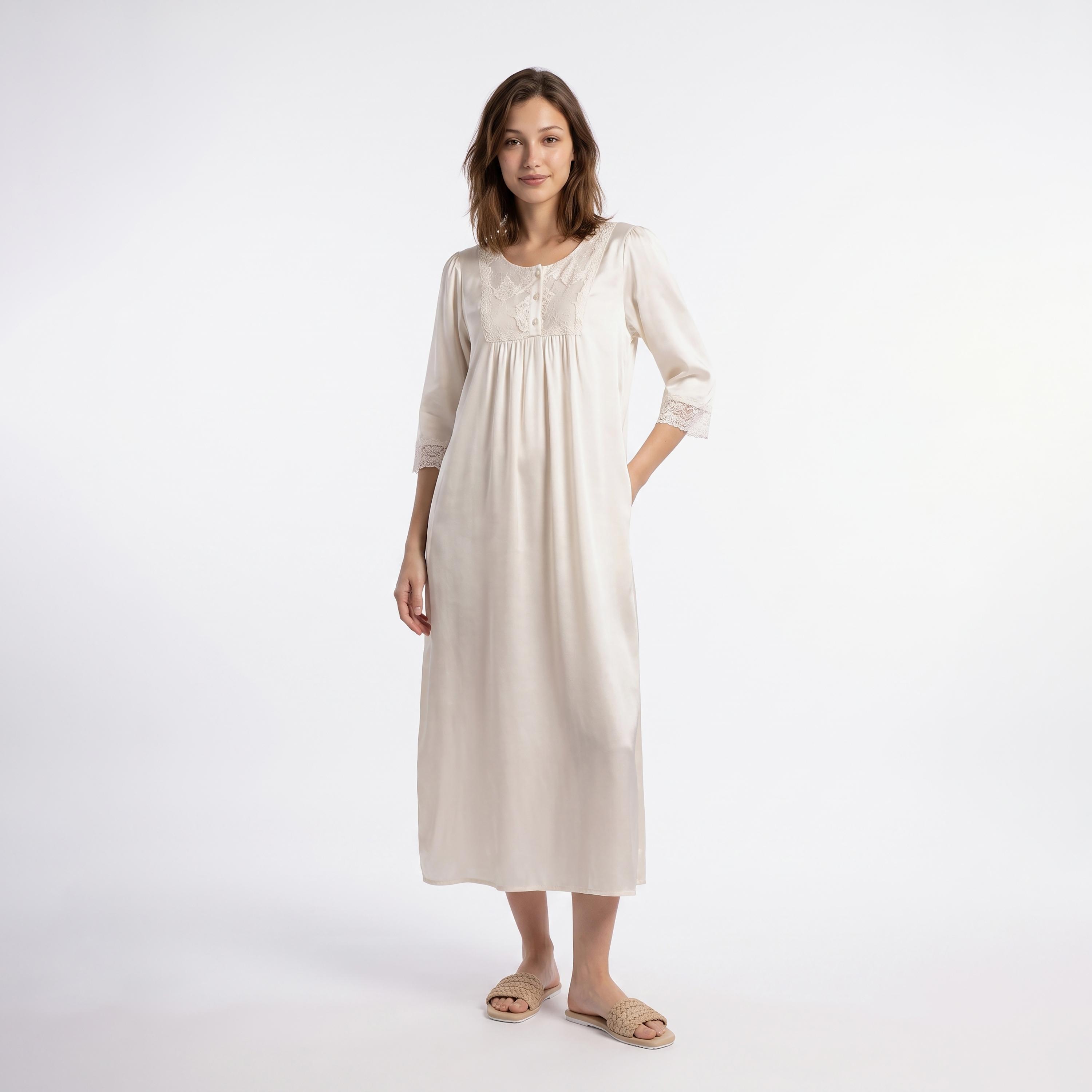 قميص نوم طويل (نايتي) أنيق من الساتان باللون الأبيض للنساء من كلوفيا-women-clothing-nightwear-nighties-image-1