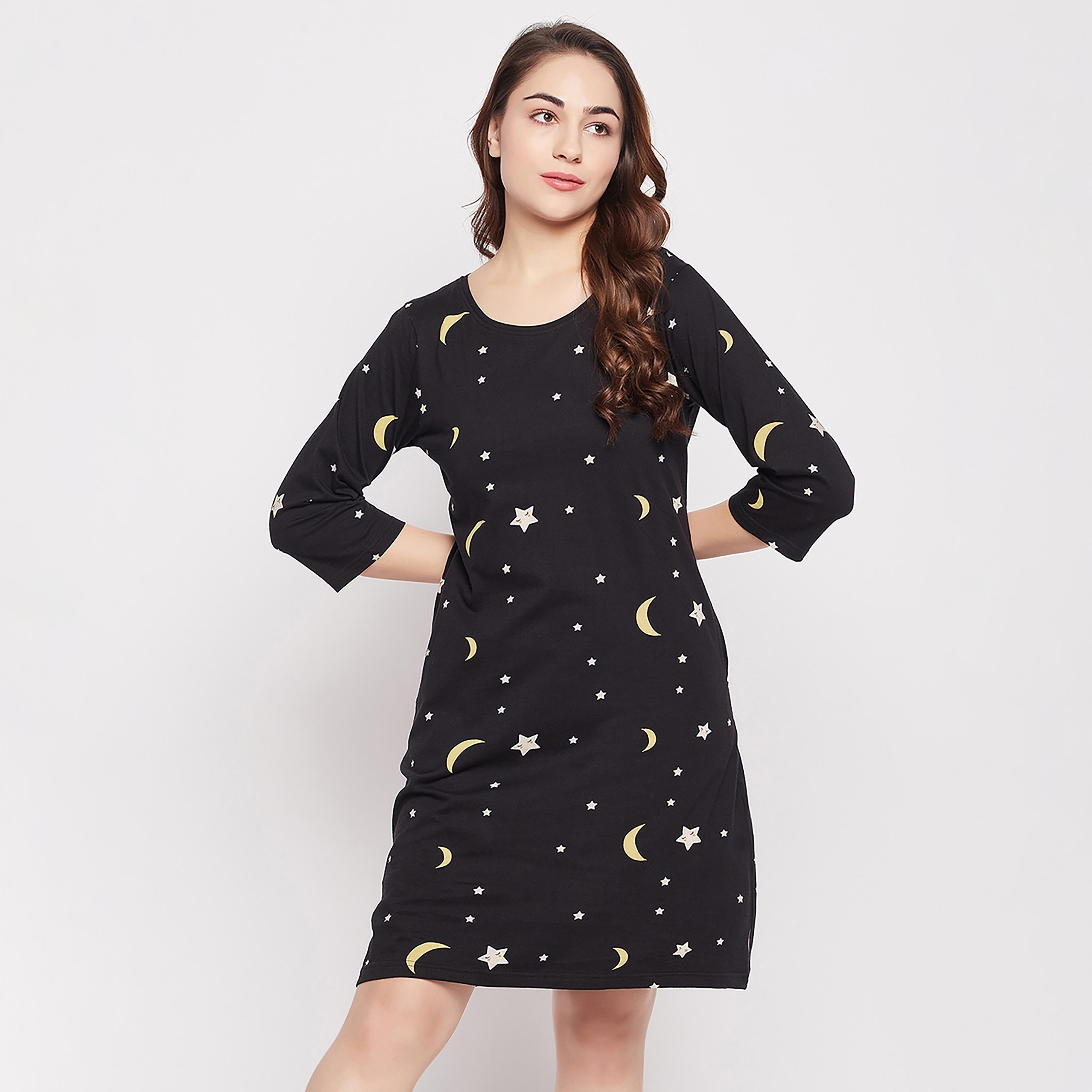 فستان نوم نسائي قصير بطبعة سمكة باللون الأسود من كلوفيا - قطن خالص-women-clothing-nightwear-nighties-image-1