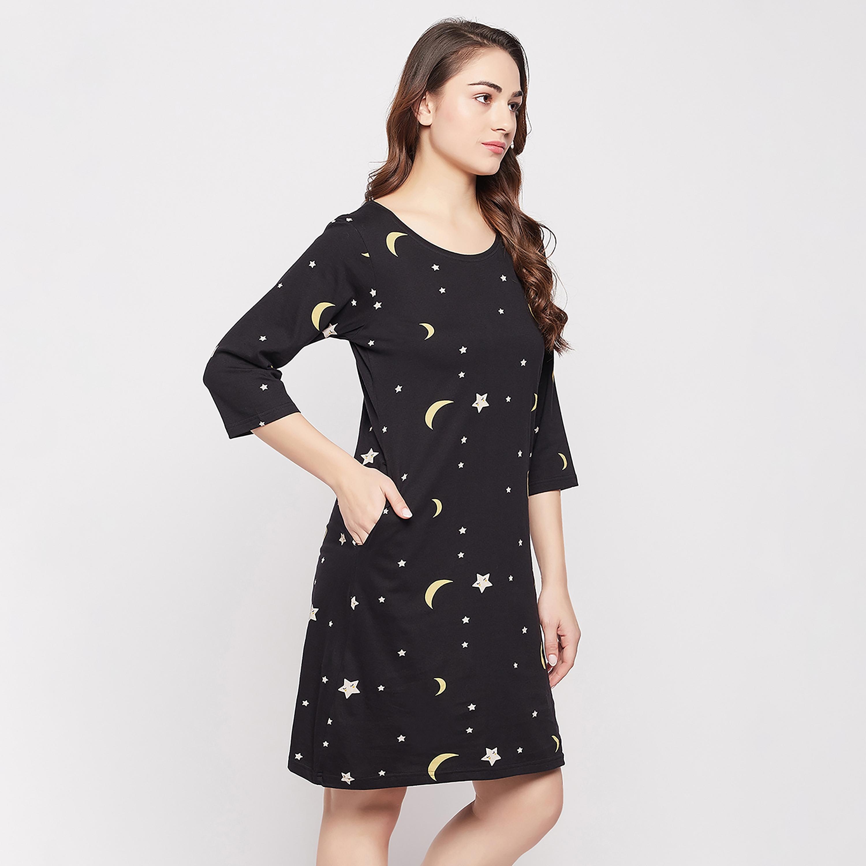 فستان نوم نسائي قصير بطبعة سمكة باللون الأسود من كلوفيا - قطن خالص-women-clothing-nightwear-nighties-image-4