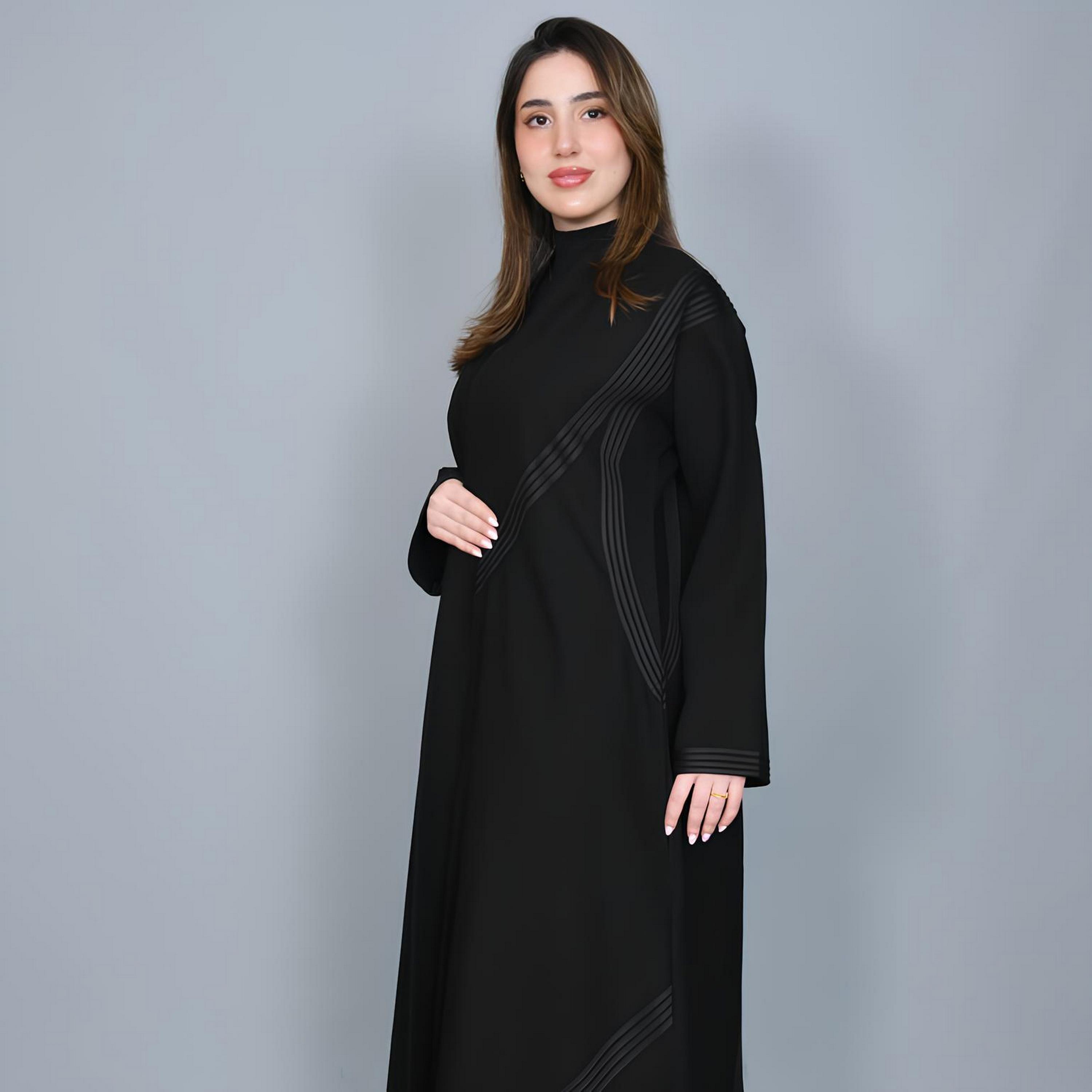 عباية بقصة "هاف كلوش" كتان بتفاصيل "ستيتش لاين" نسائية - أسود من حوراء-women-arabicclothing-abayas-image-2