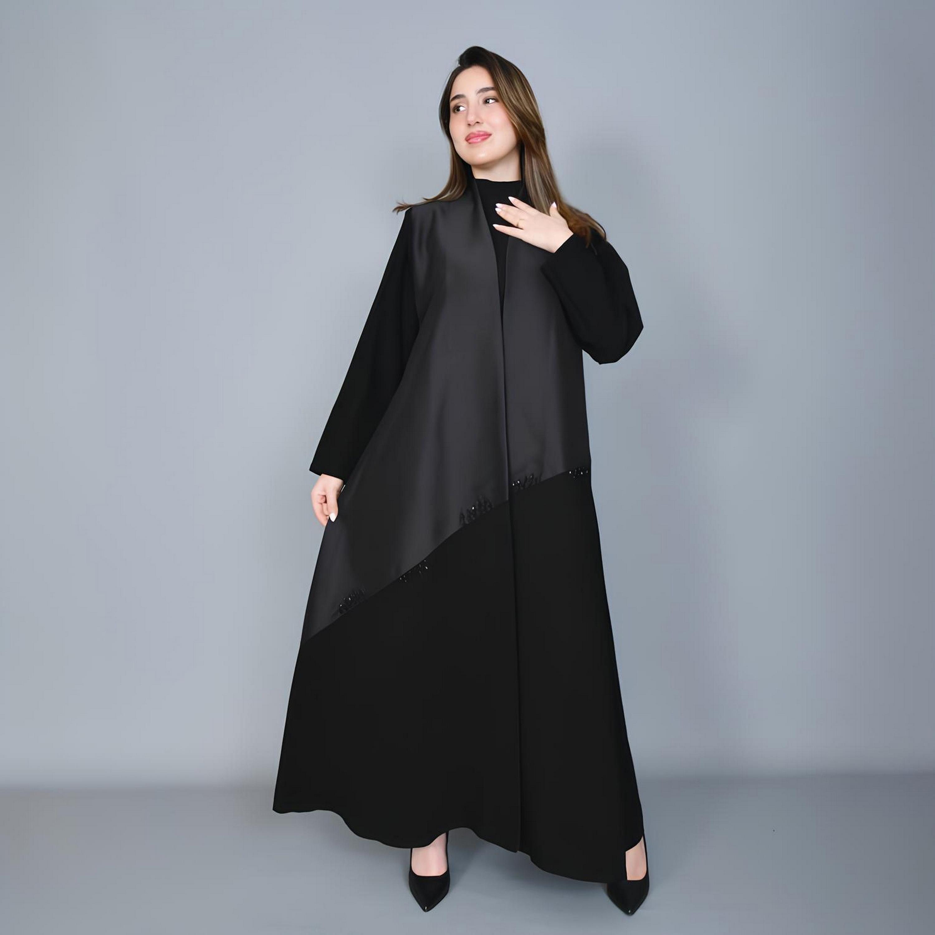 عباية بقصة "كلوش" كتان بتصميم "ديوال تون" نسائية - أسود من حوراء-women-arabicclothing-abayas-image-1
