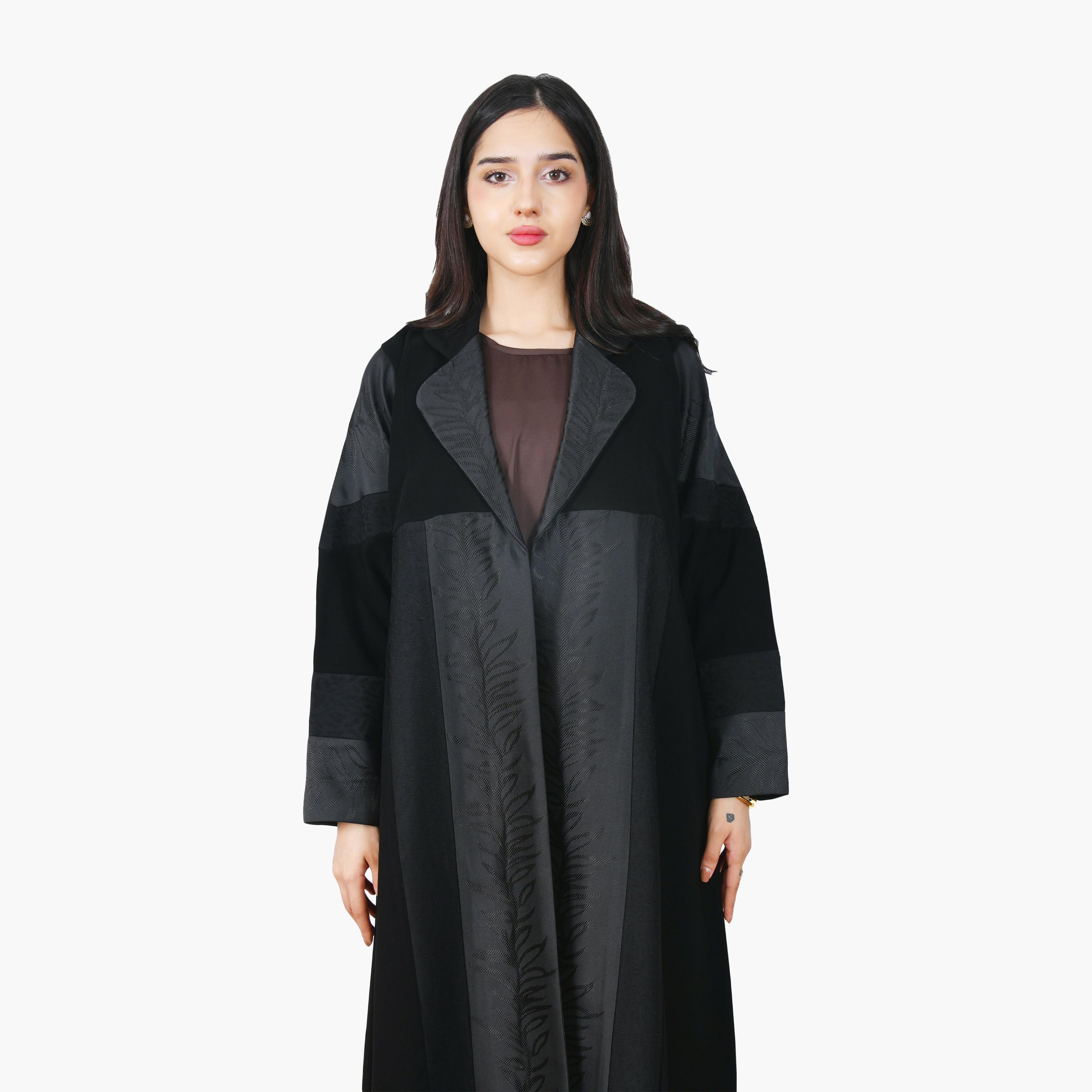 عباية سوداء من الكتان نصف كلوش، مطرزة بالجاكار ومتعددة الألوان من حوراء-women-arabicclothing-abayas-image-3