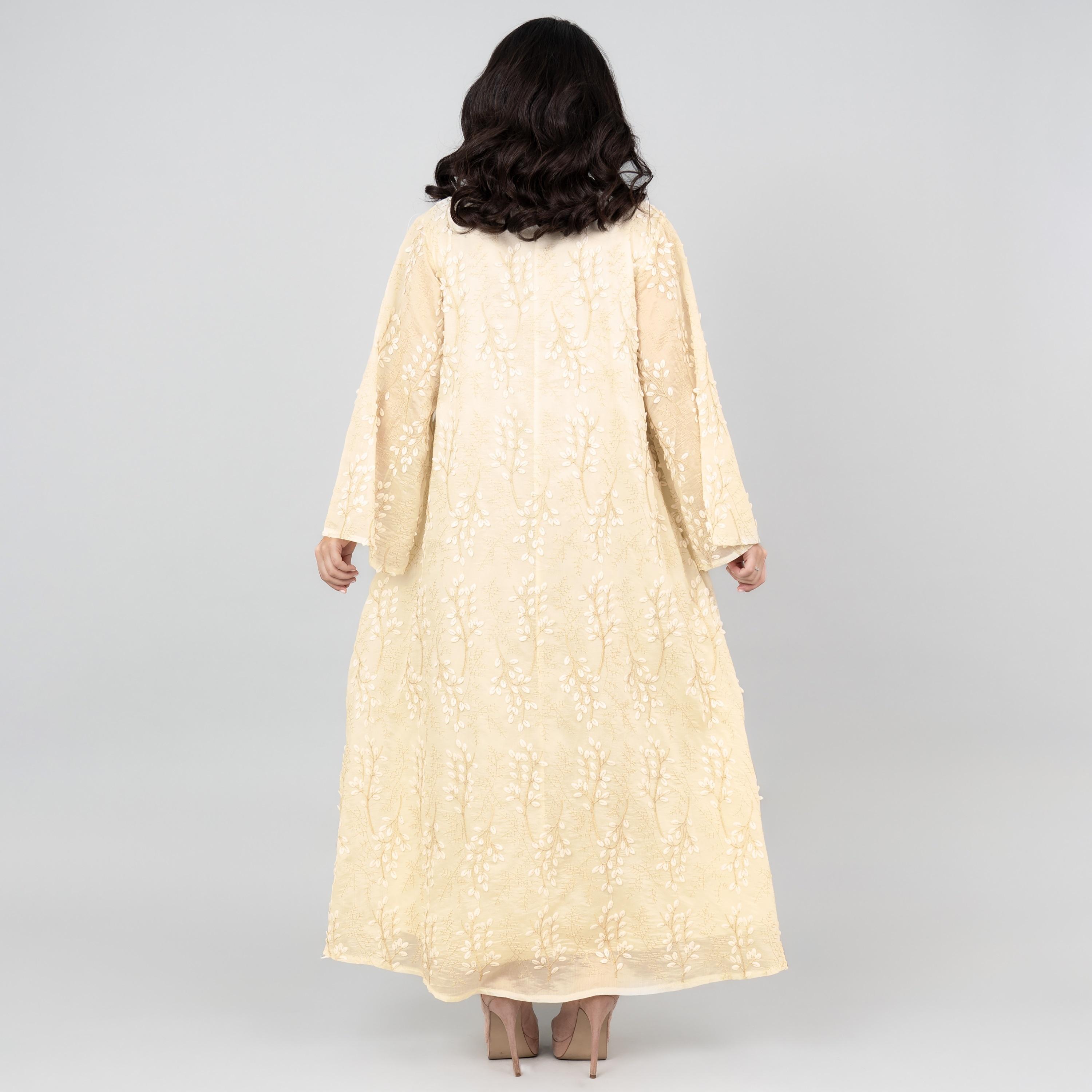 جلابية نسائية مطرزة بنقشة بتلات الزهور بأكمام واسعة من إككسا-women-arabicclothing-jalabiyas-image-4