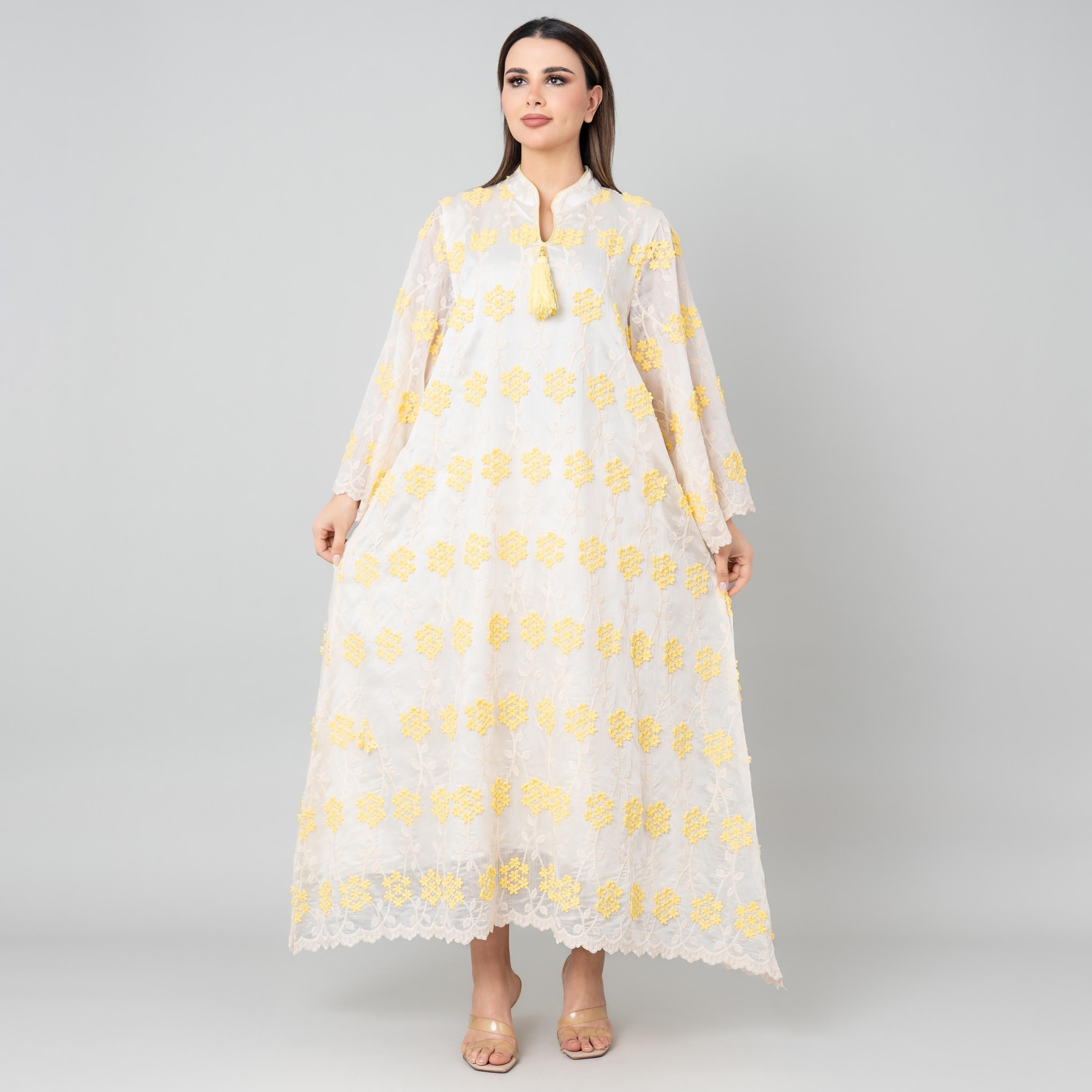 جلابية نسائية بأكمام واسعة ومطرزة بنقشة زهور من إككسا-women-arabicclothing-jalabiyas-image-1