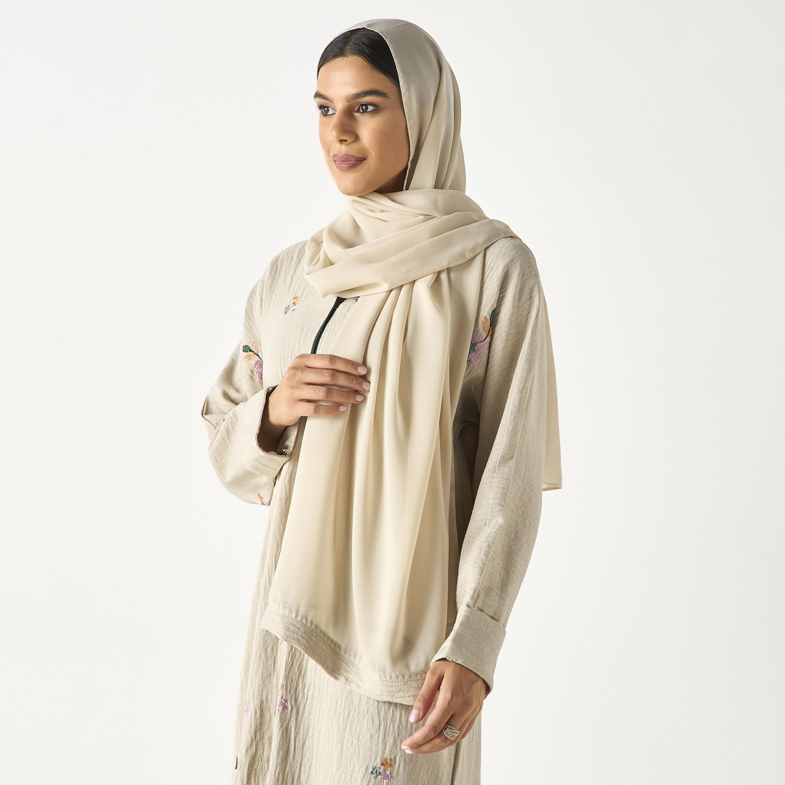 عباية مطرزة بالأزهار مع حجاب وأكمام طويلة من حديث المدينة-women-arabicclothing-abayas-image-2
